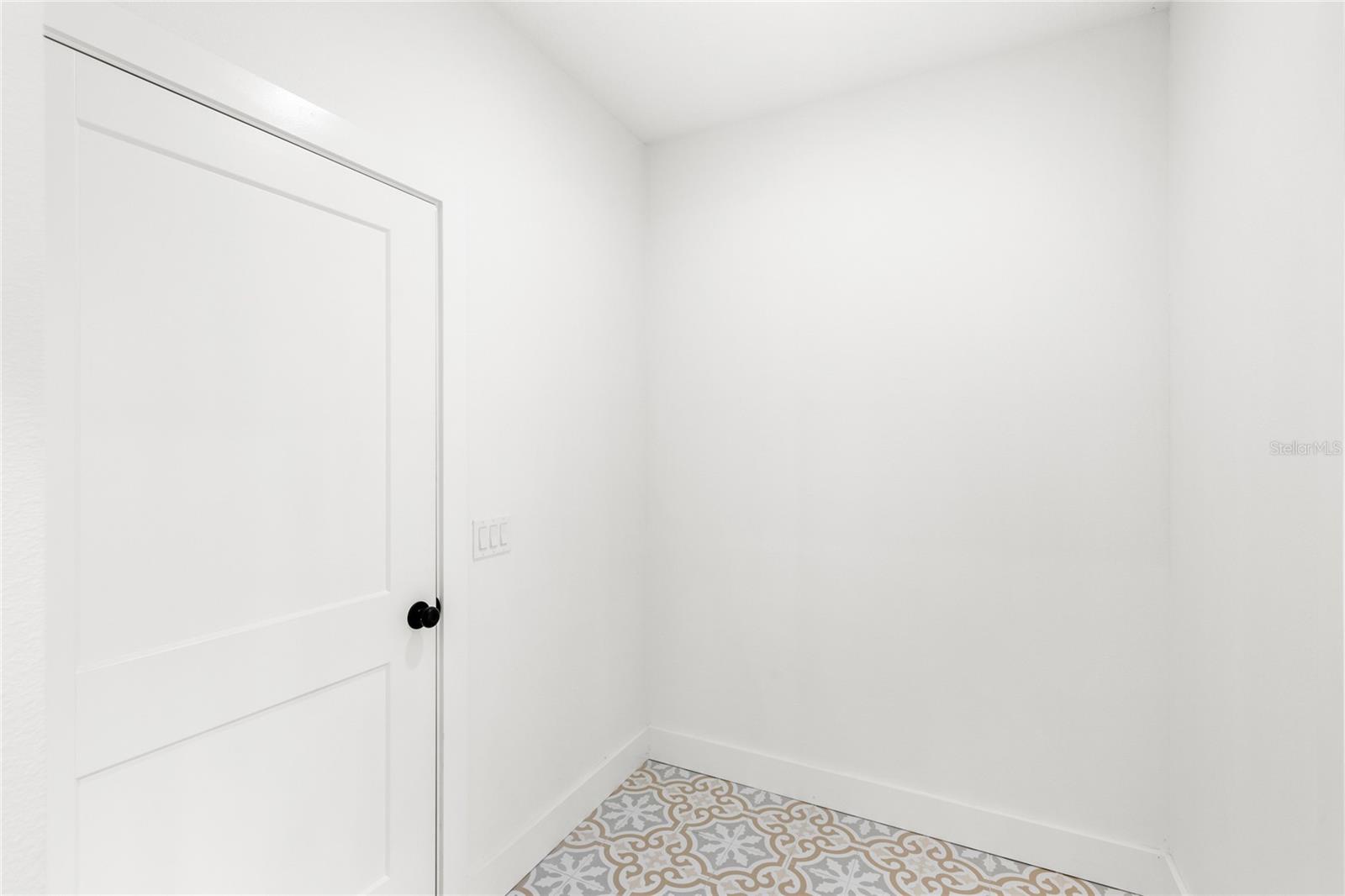 Image 20 of 43 For 634 Burch Avenue