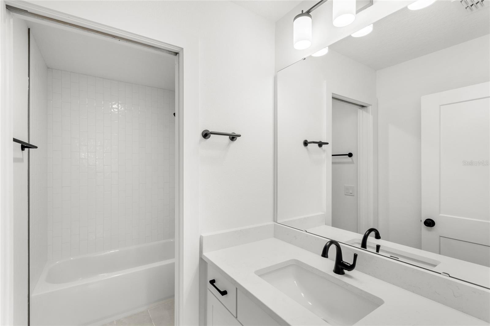 Image 28 of 43 For 634 Burch Avenue