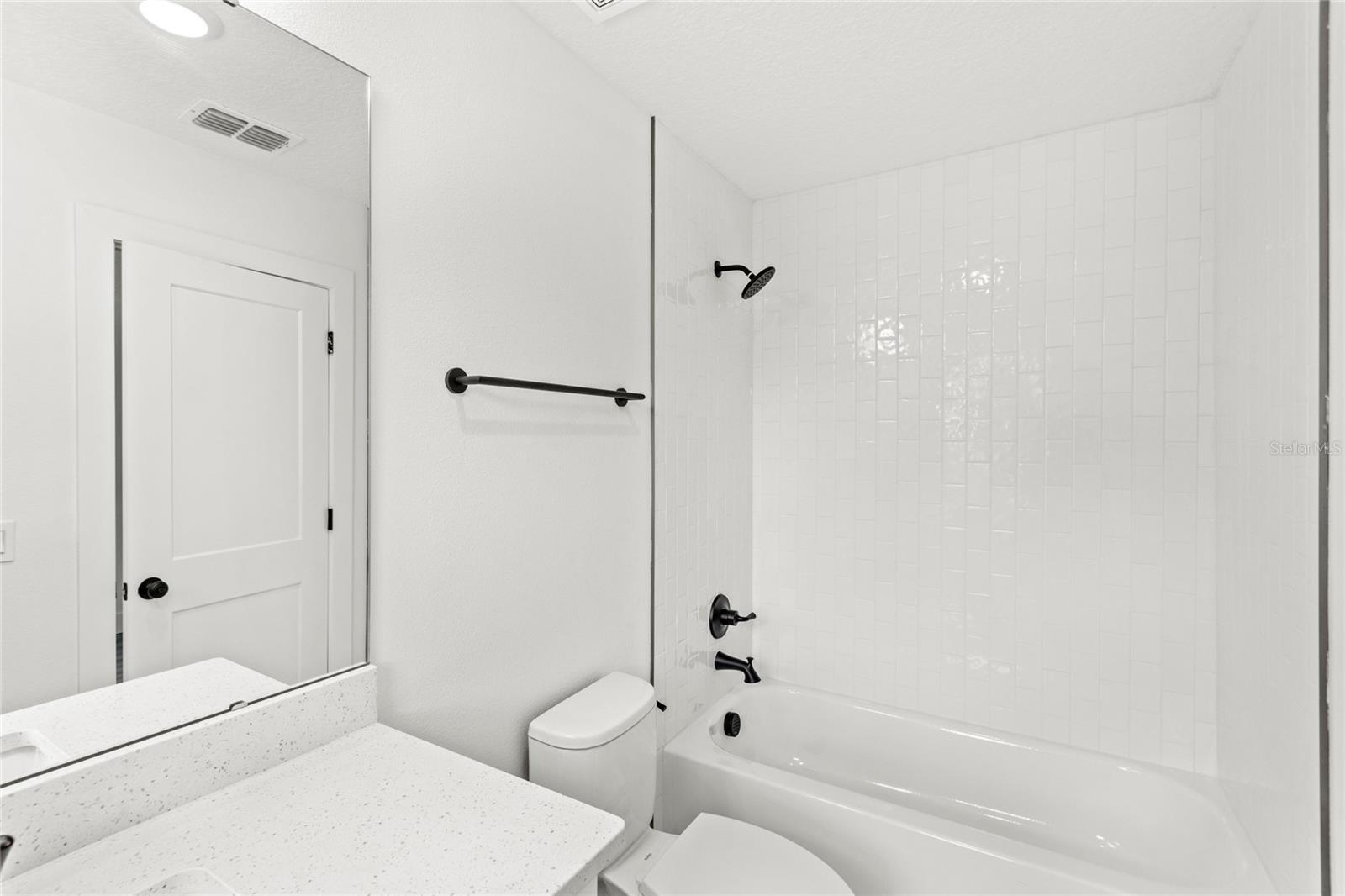 Image 32 of 43 For 634 Burch Avenue