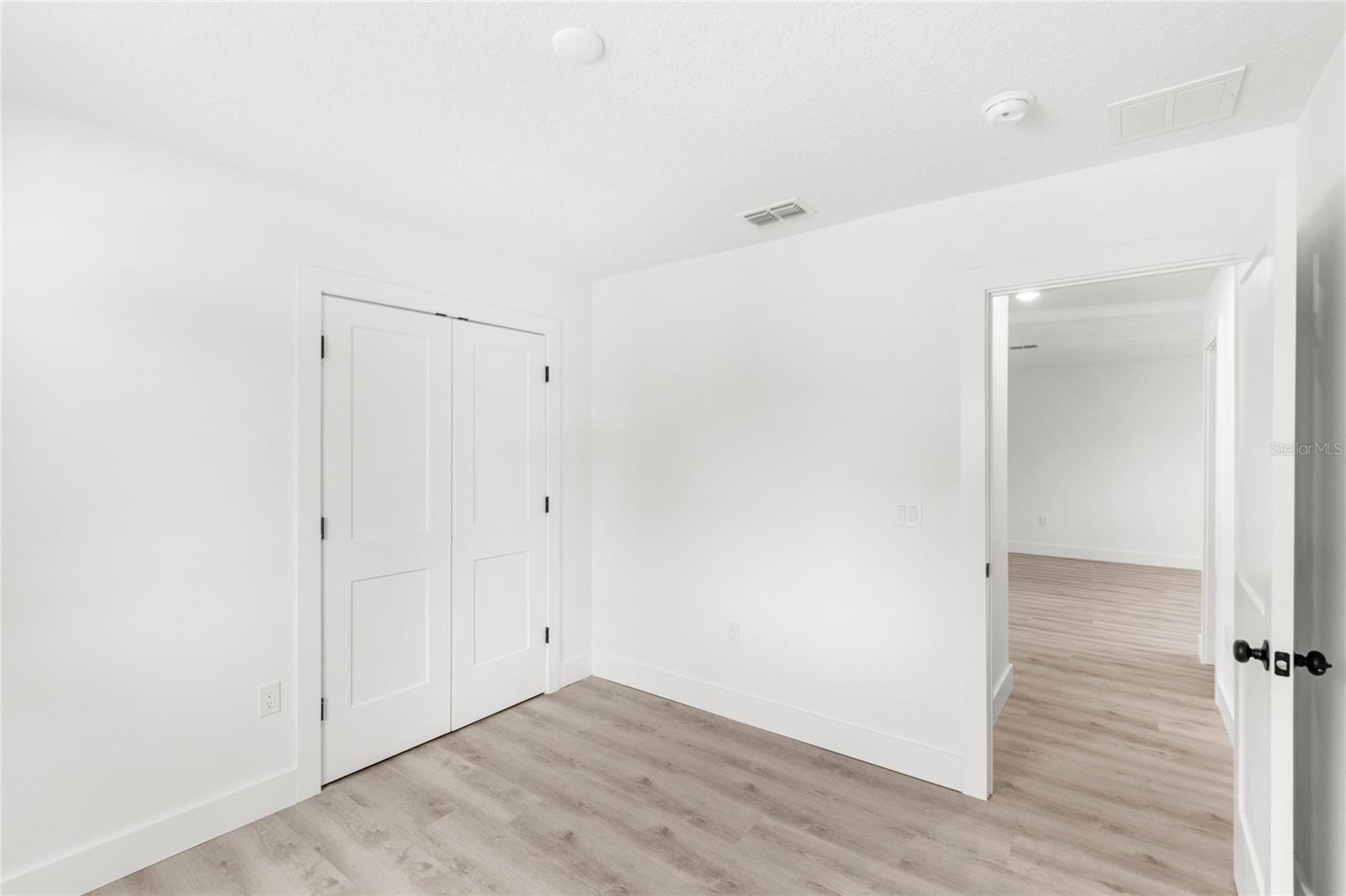 Image 36 of 43 For 634 Burch Avenue