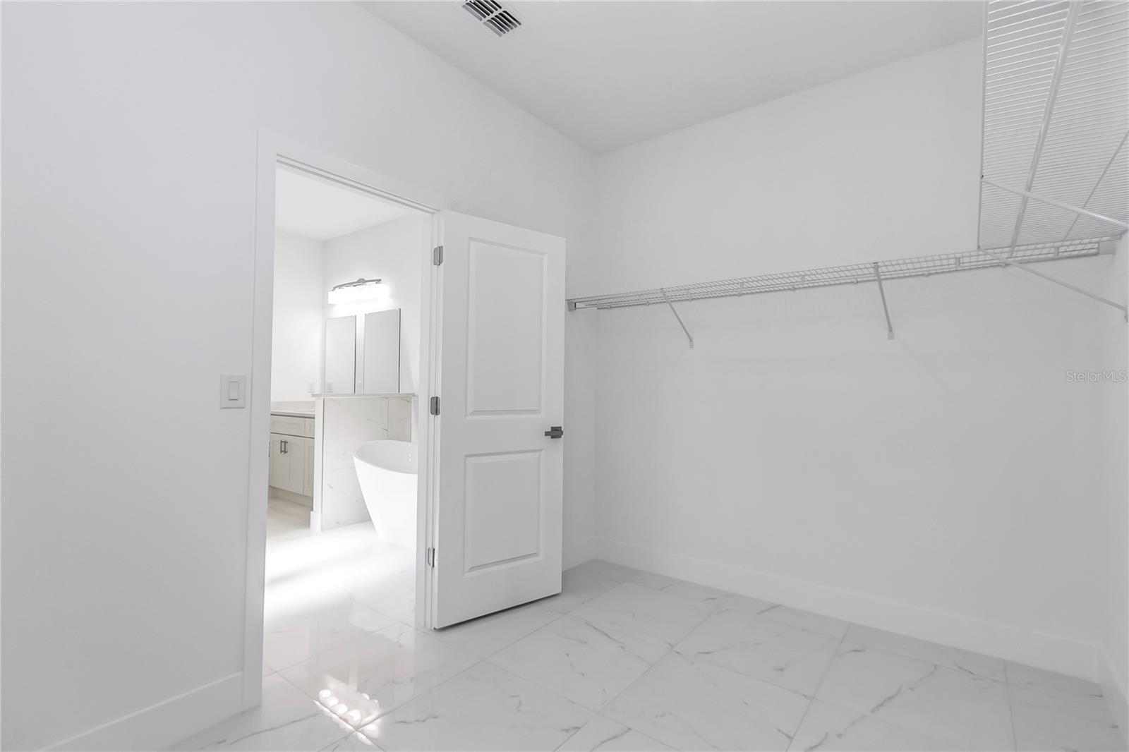 Image 14 of 47 For 15070 21st Terrace