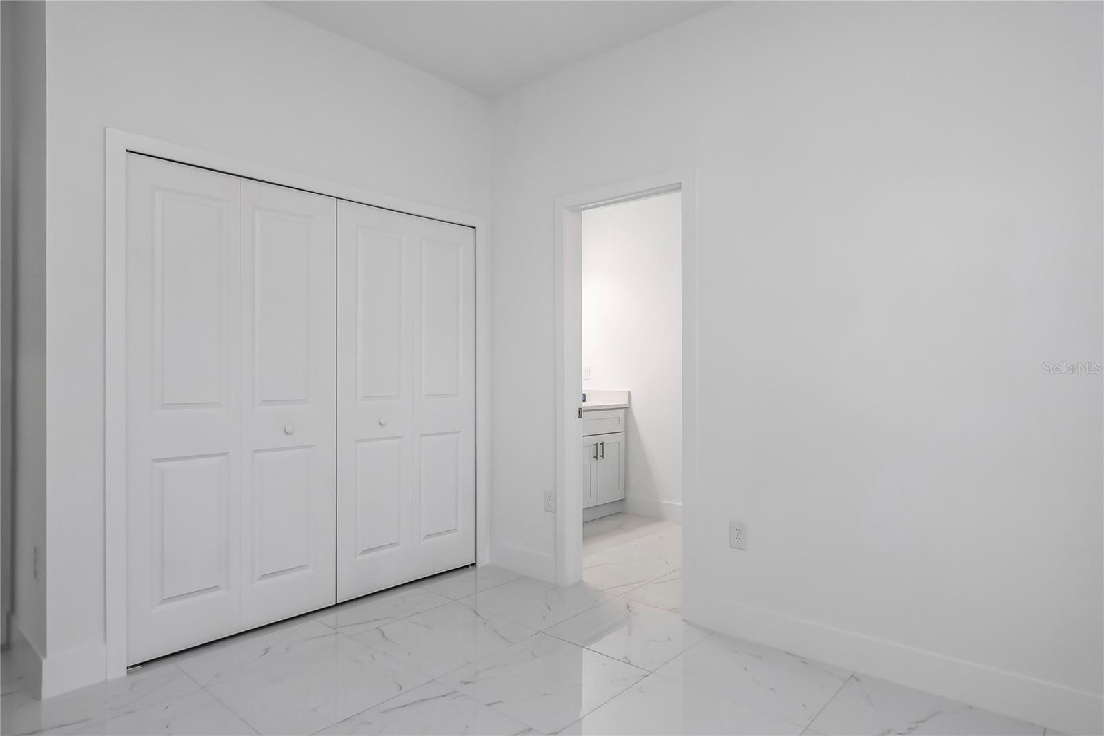 Image 32 of 47 For 15070 21st Terrace