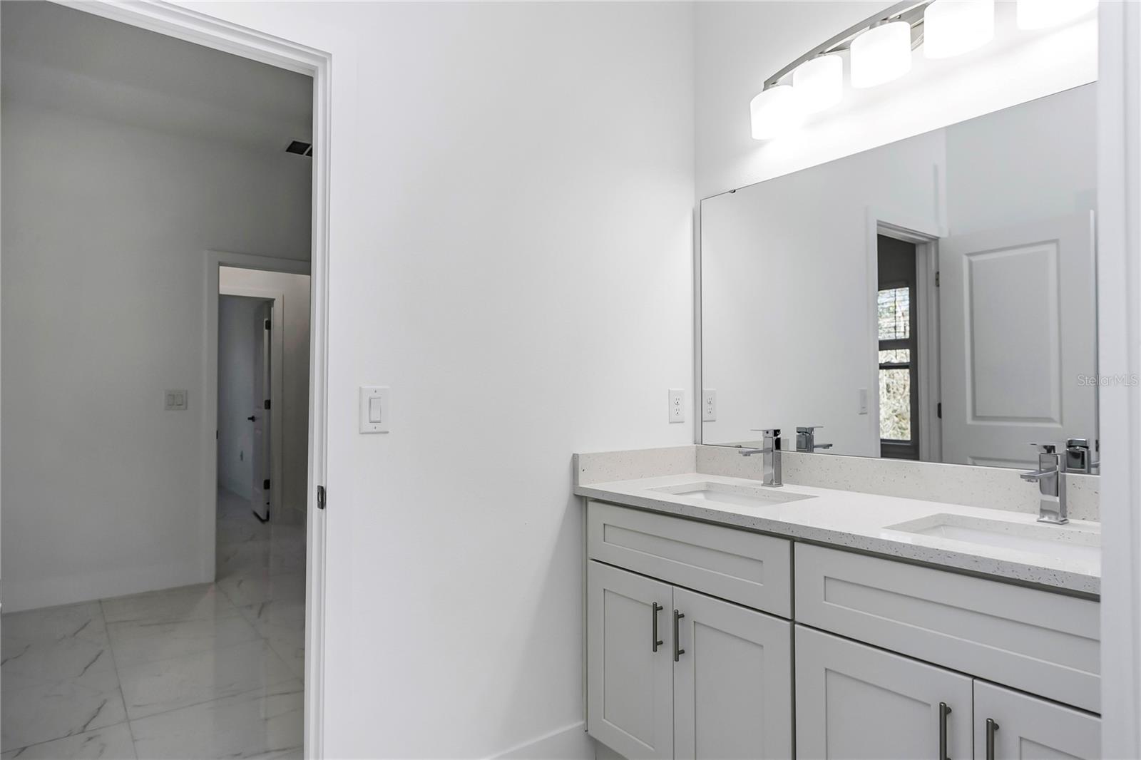 Image 35 of 47 For 15070 21st Terrace