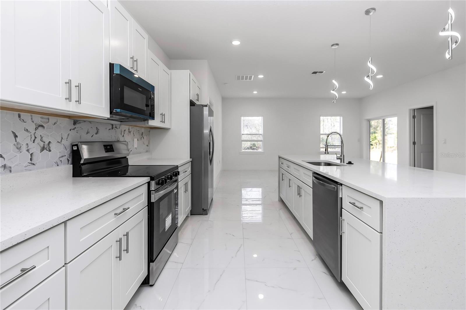 Image 7 of 47 For 15070 21st Terrace