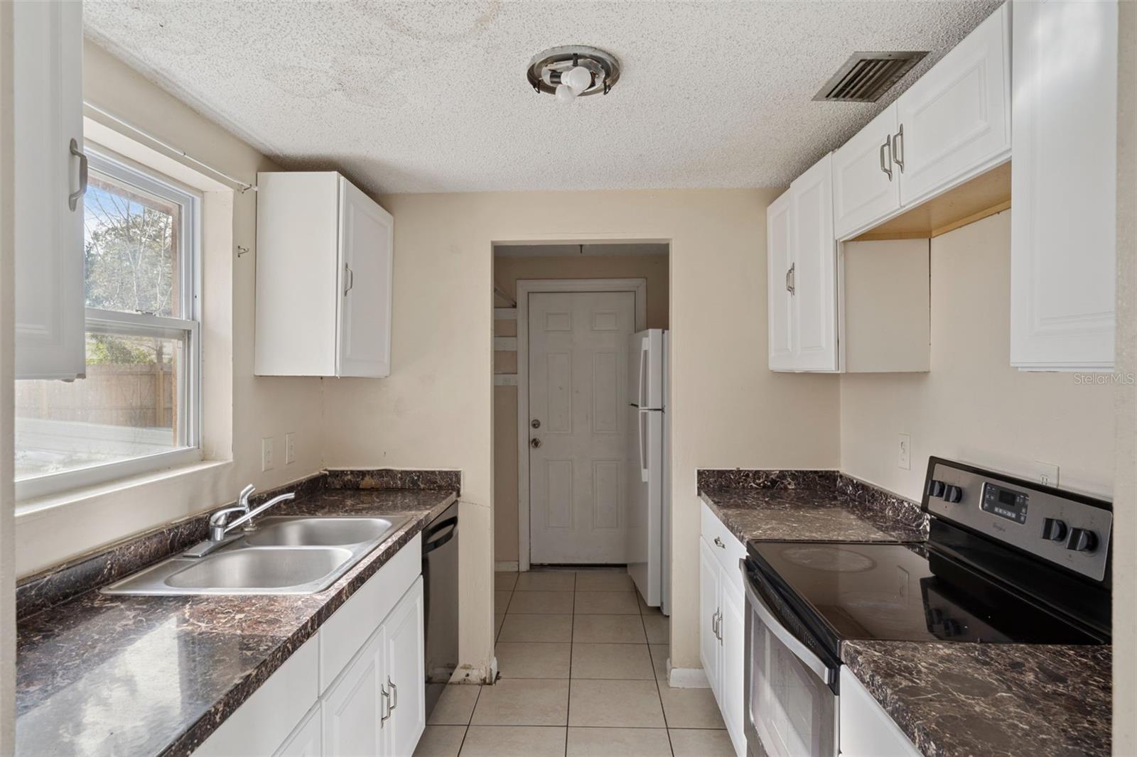 Image 4 of 19 For 14323 39th Court Rd