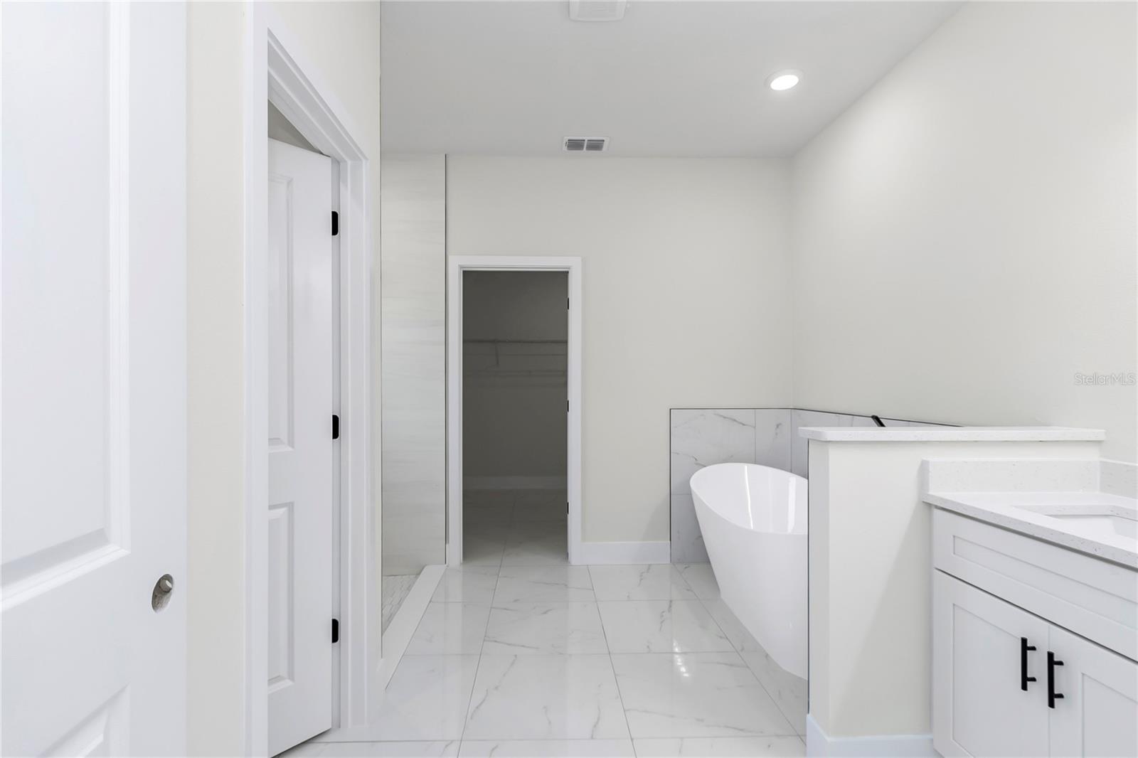 Image 38 of 43 For 16630 50th Circle