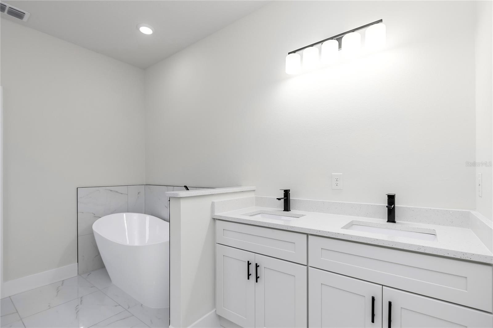 Image 39 of 43 For 16630 50th Circle