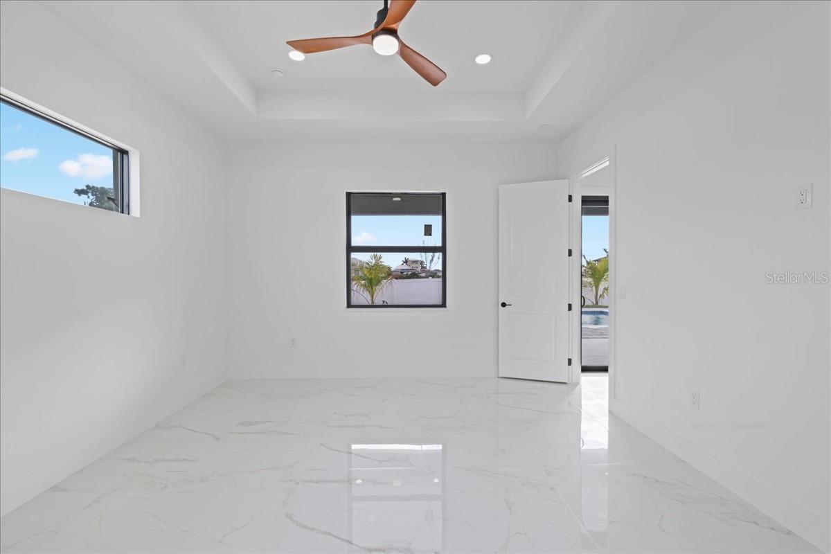 Image 20 of 35 For 17375 Waco Avenue