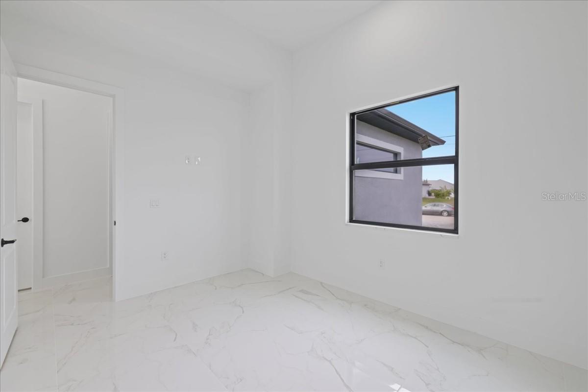 Image 30 of 35 For 17375 Waco Avenue