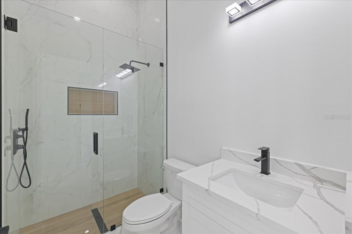 Image 32 of 35 For 17375 Waco Avenue