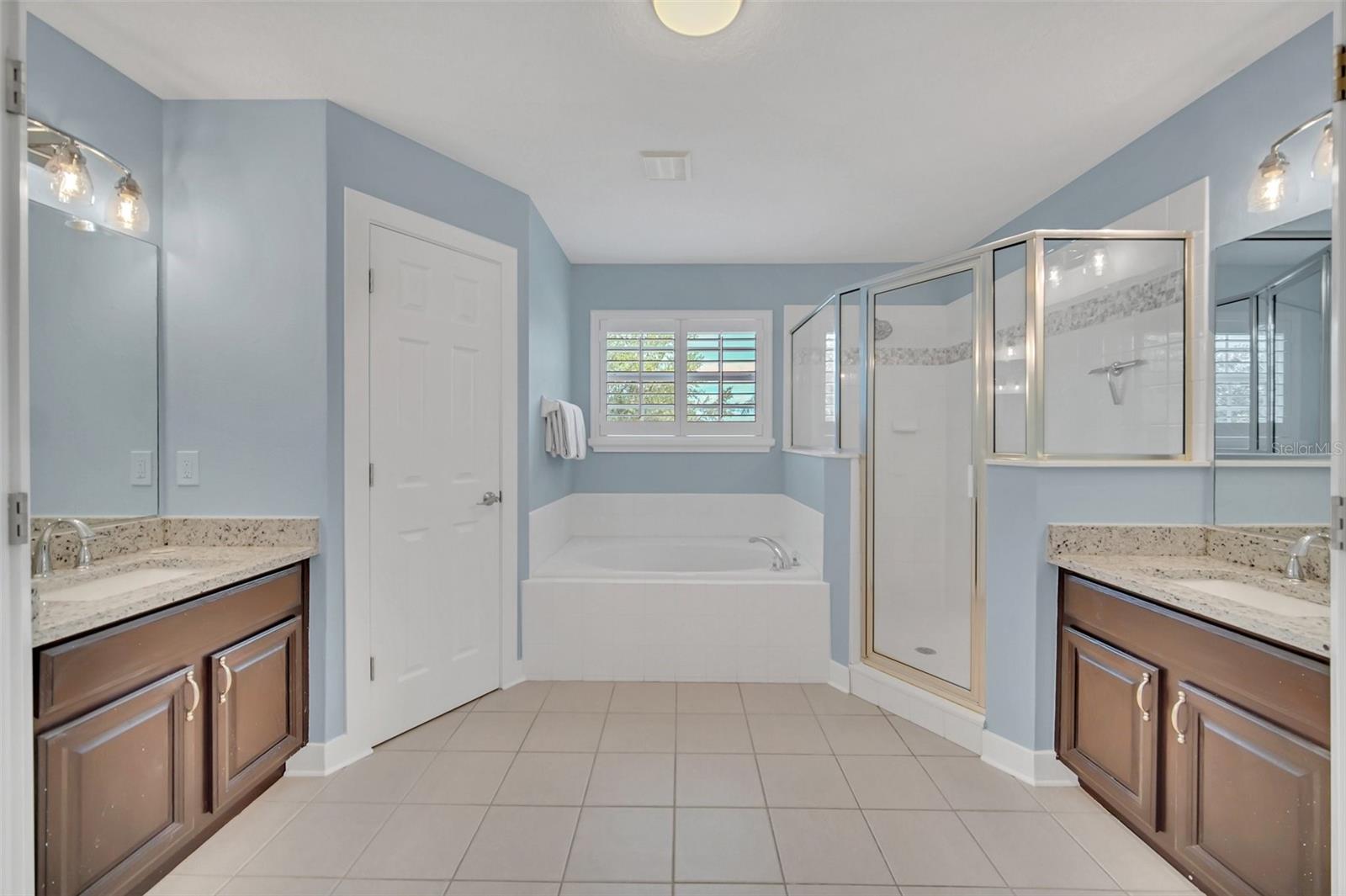 Image 26 of 50 For 244 Highgate Park Boulevard