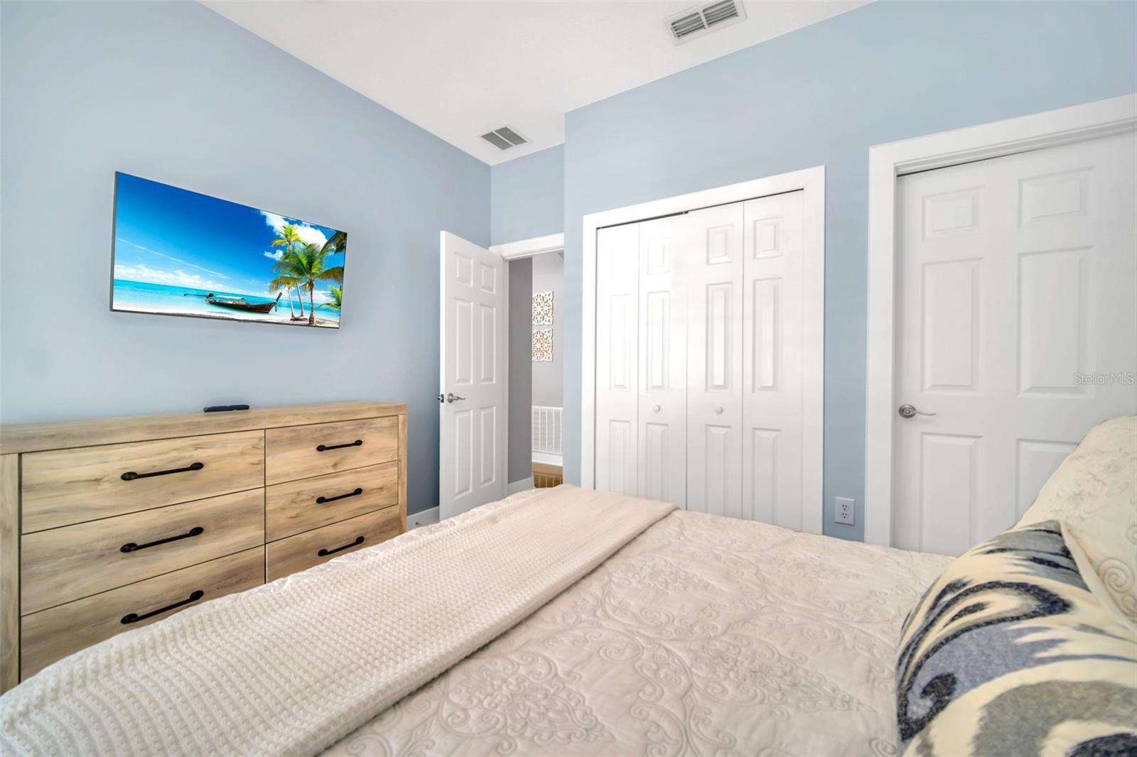 Image 33 of 50 For 244 Highgate Park Boulevard