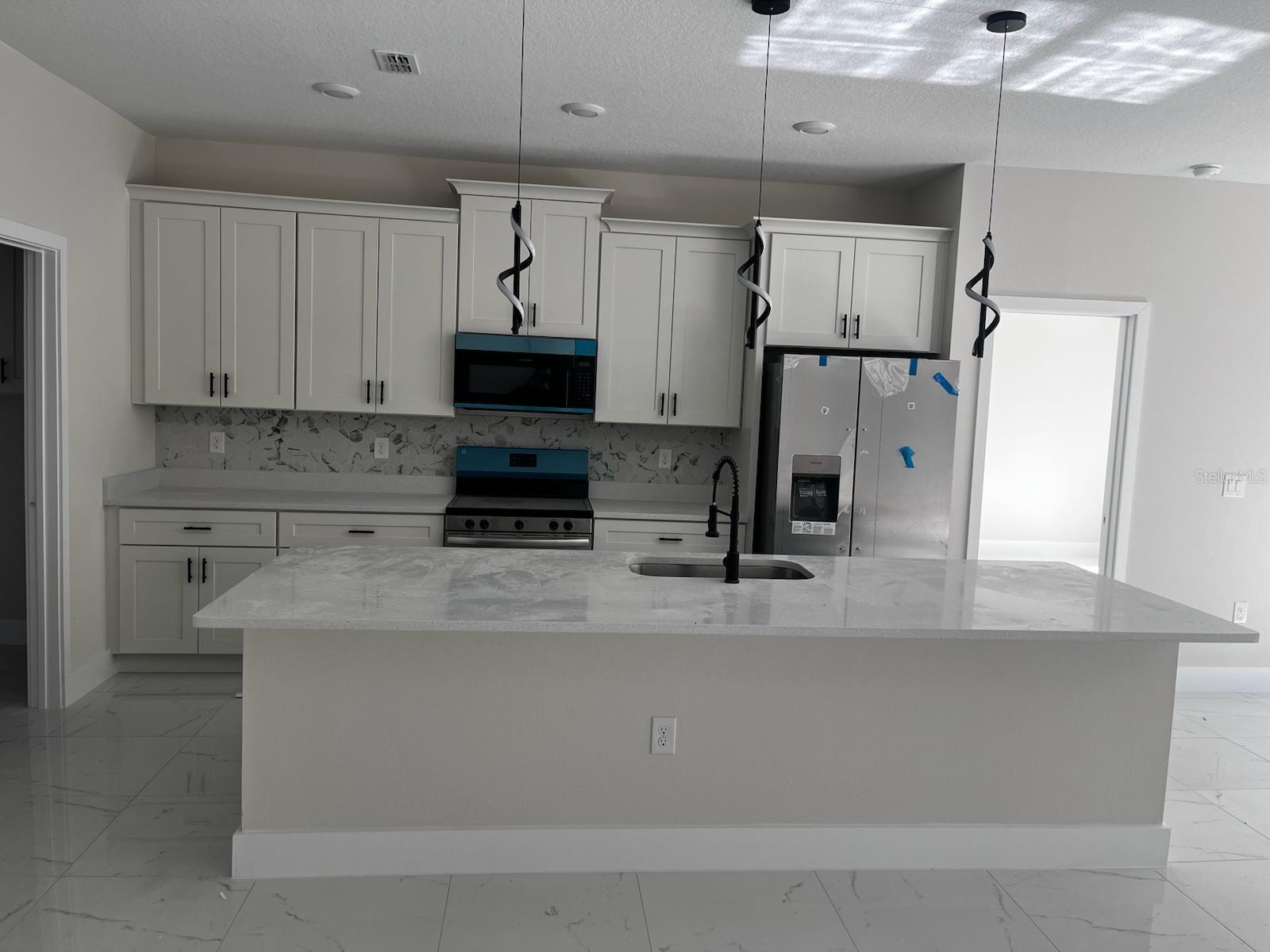 Image 5 of 16 For 20423 Andover Avenue