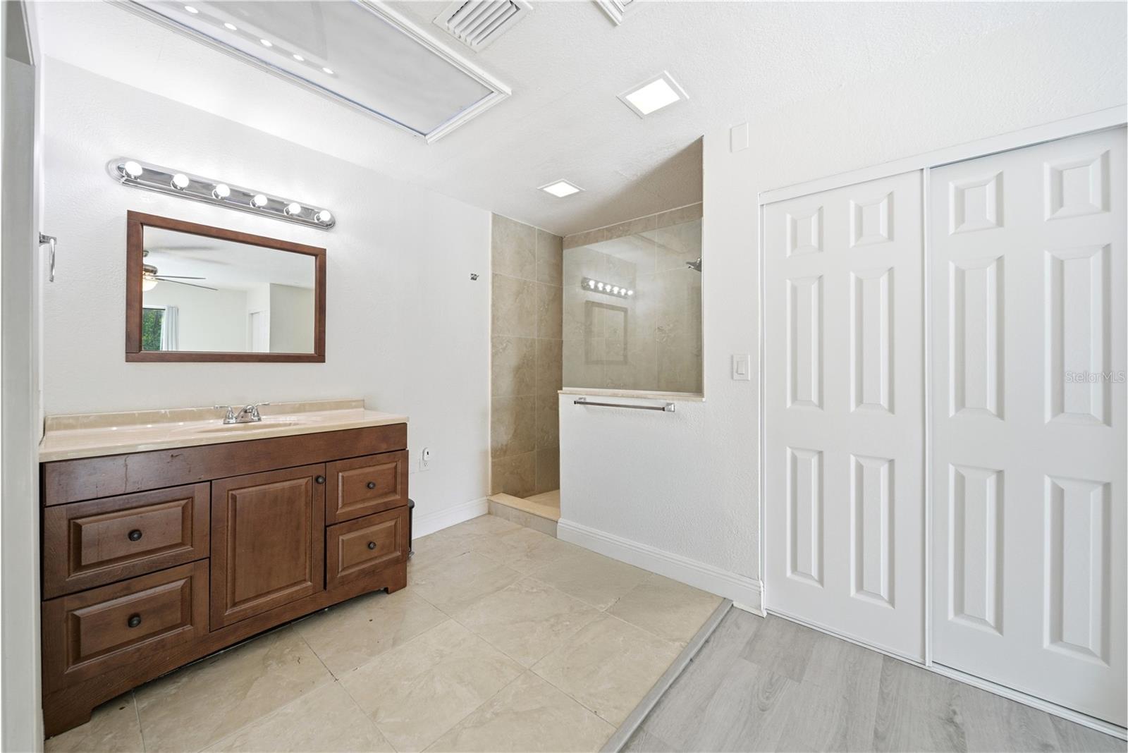 Image 18 of 48 For 4988 Clarcona Ocoee Road