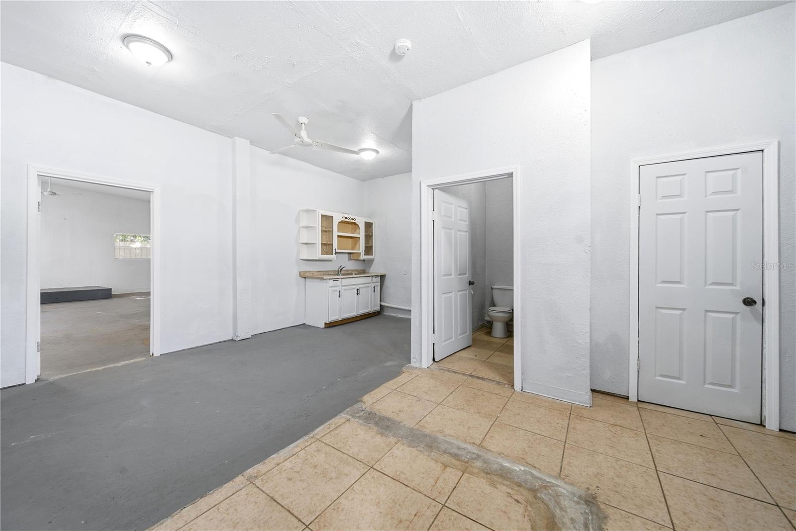 Image 29 of 48 For 4988 Clarcona Ocoee Road