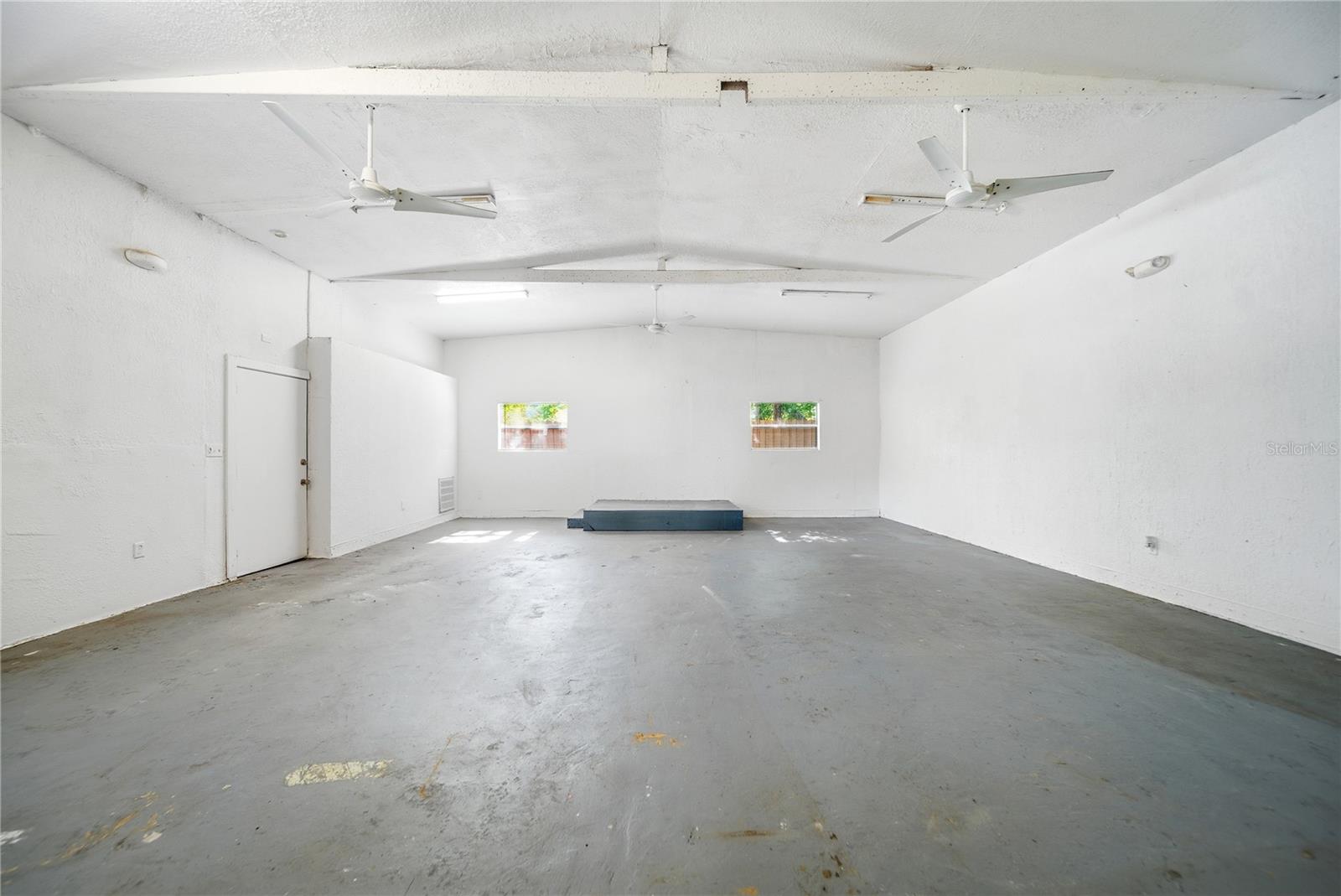 Image 33 of 48 For 4988 Clarcona Ocoee Road