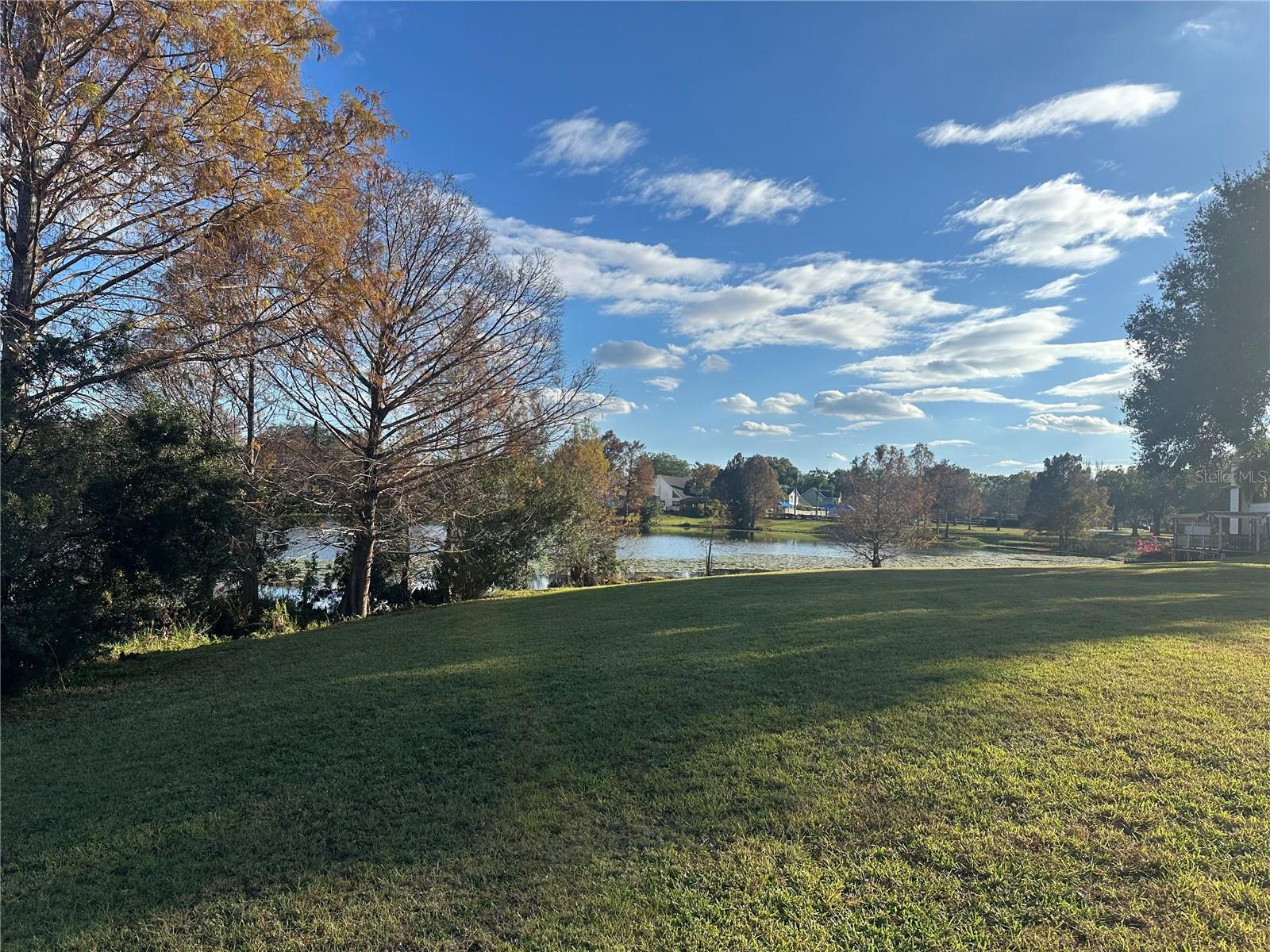 Image 4 of 13 For 3065 Bridgehampton Lane W