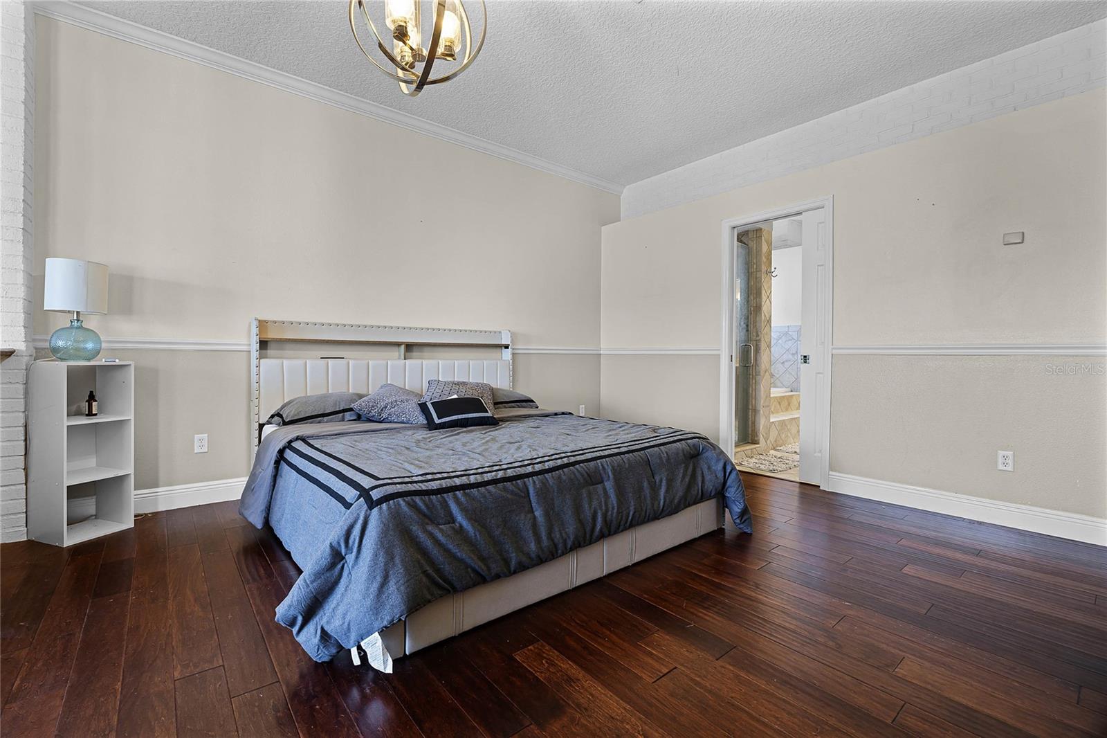 Image 18 of 56 For 13722 Fox Glove Street