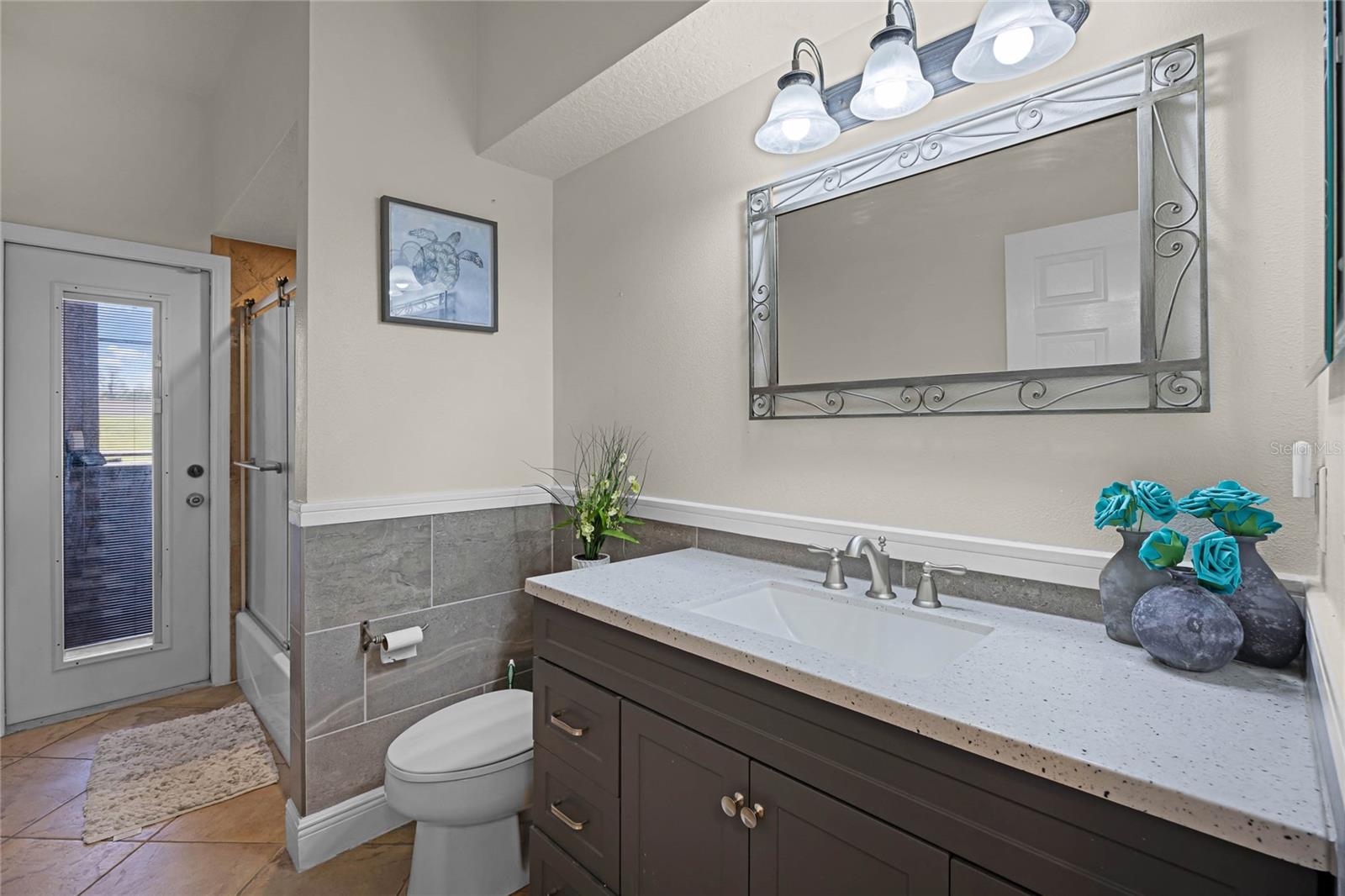 Image 25 of 56 For 13722 Fox Glove Street