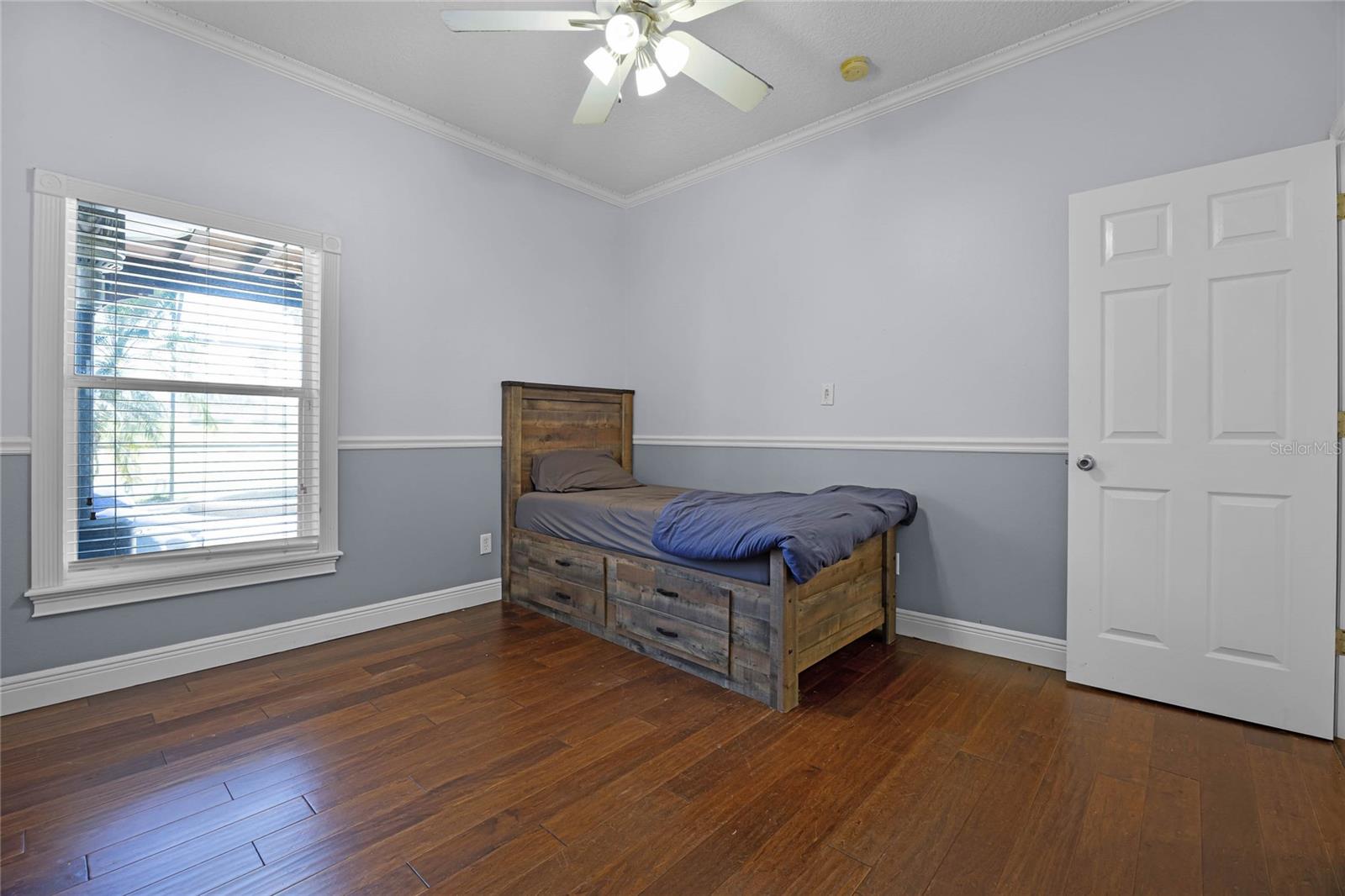 Image 30 of 56 For 13722 Fox Glove Street