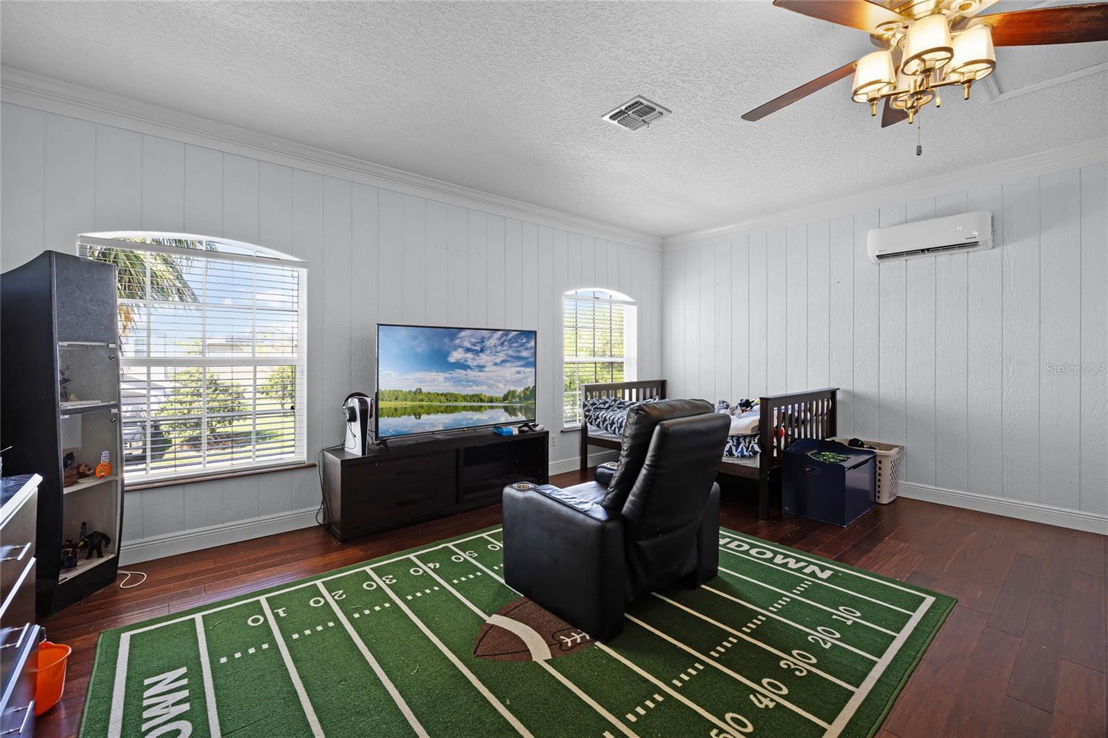 Image 32 of 56 For 13722 Fox Glove Street