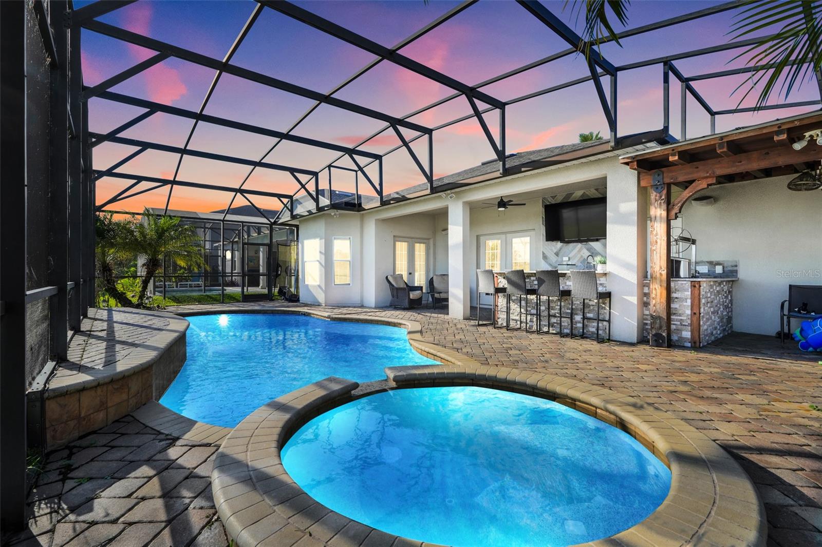 Image 4 of 56 For 13722 Fox Glove Street