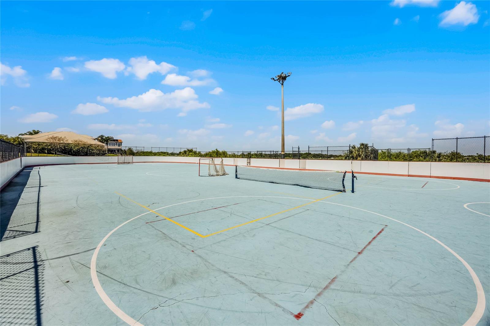 Image 41 of 56 For 13722 Fox Glove Street