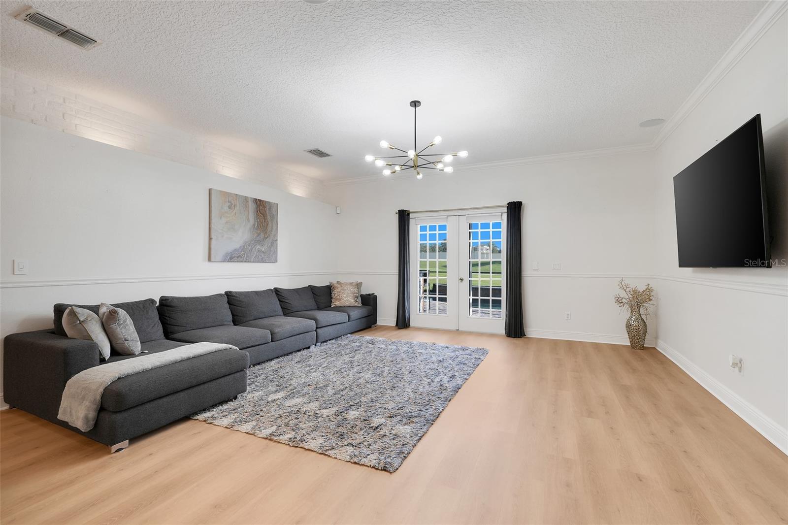 Image 6 of 56 For 13722 Fox Glove Street