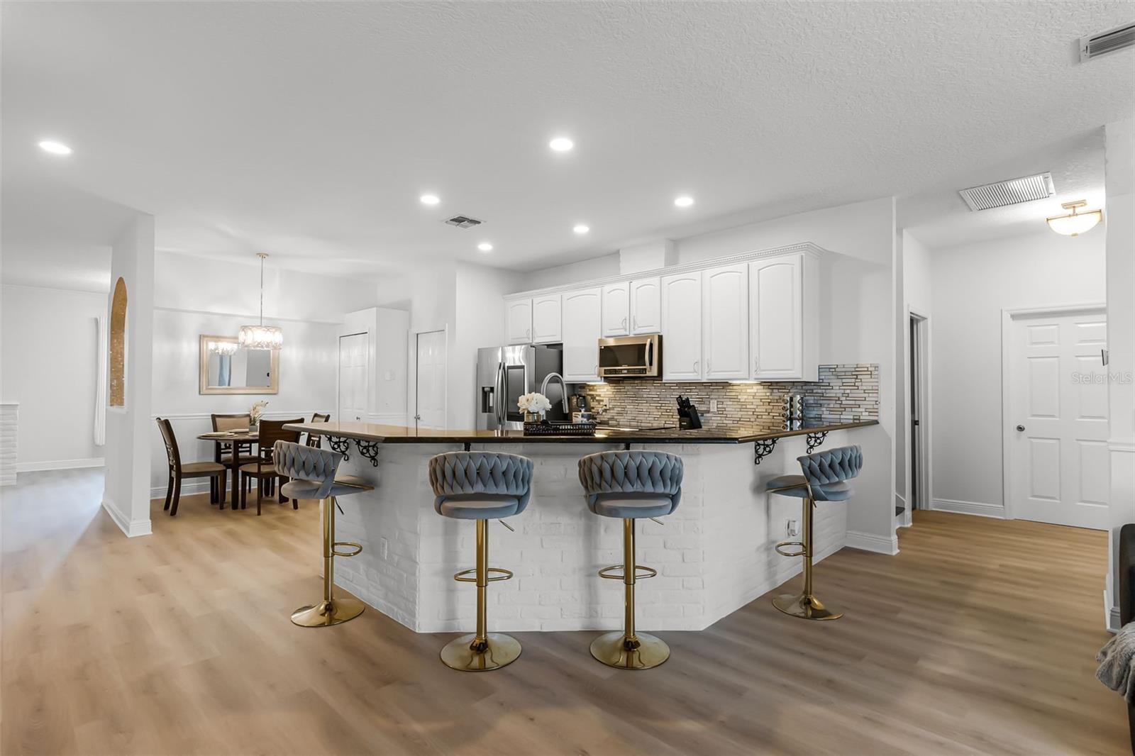 Image 9 of 56 For 13722 Fox Glove Street