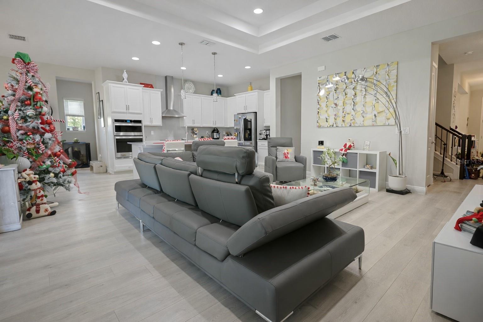 Image 14 of 36 For 5128 Breezy Acres Street