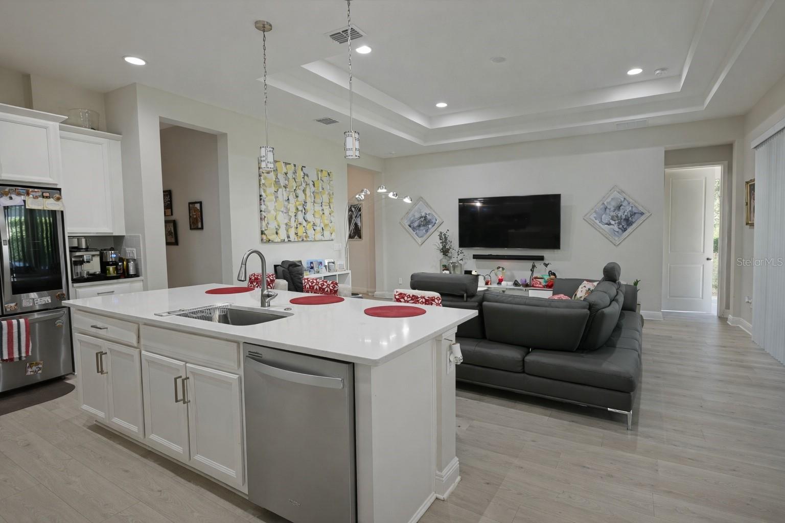 Image 17 of 36 For 5128 Breezy Acres Street