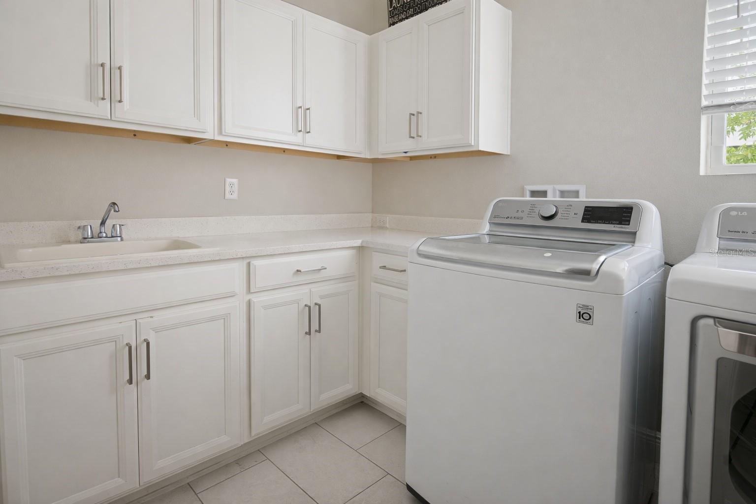 Image 22 of 36 For 5128 Breezy Acres Street