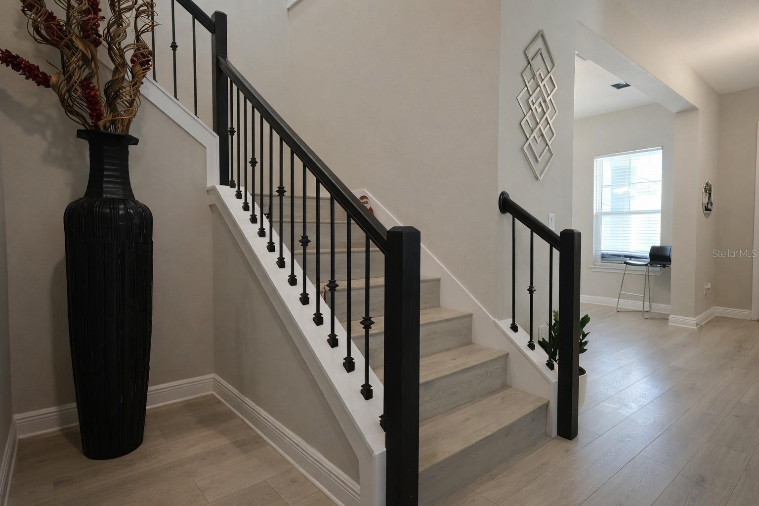 Image 27 of 36 For 5128 Breezy Acres Street