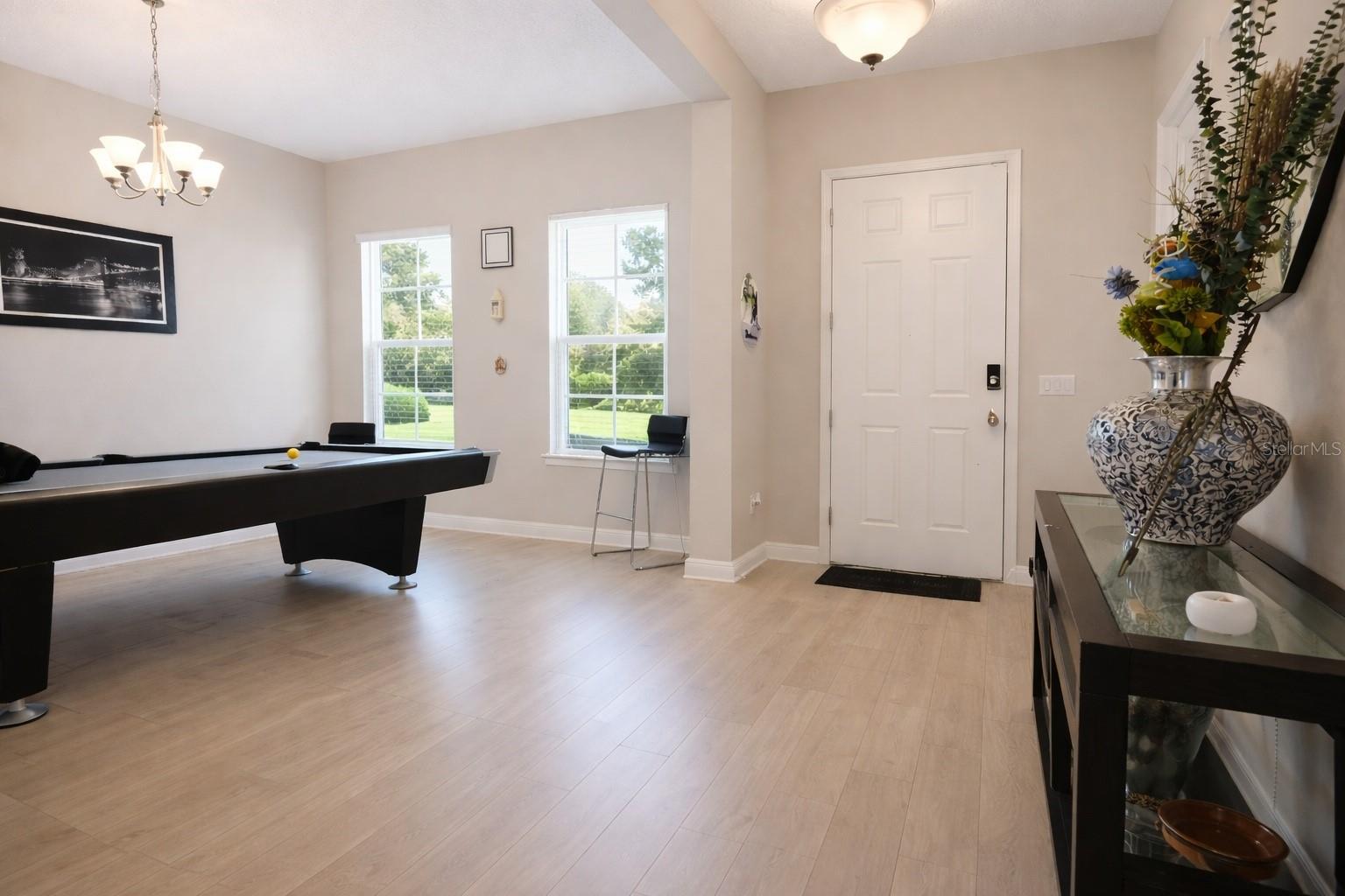 Image 7 of 36 For 5128 Breezy Acres Street