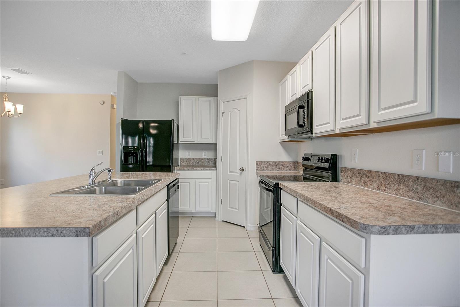 Image 10 of 42 For 3449 Seneca Club Loop 103c