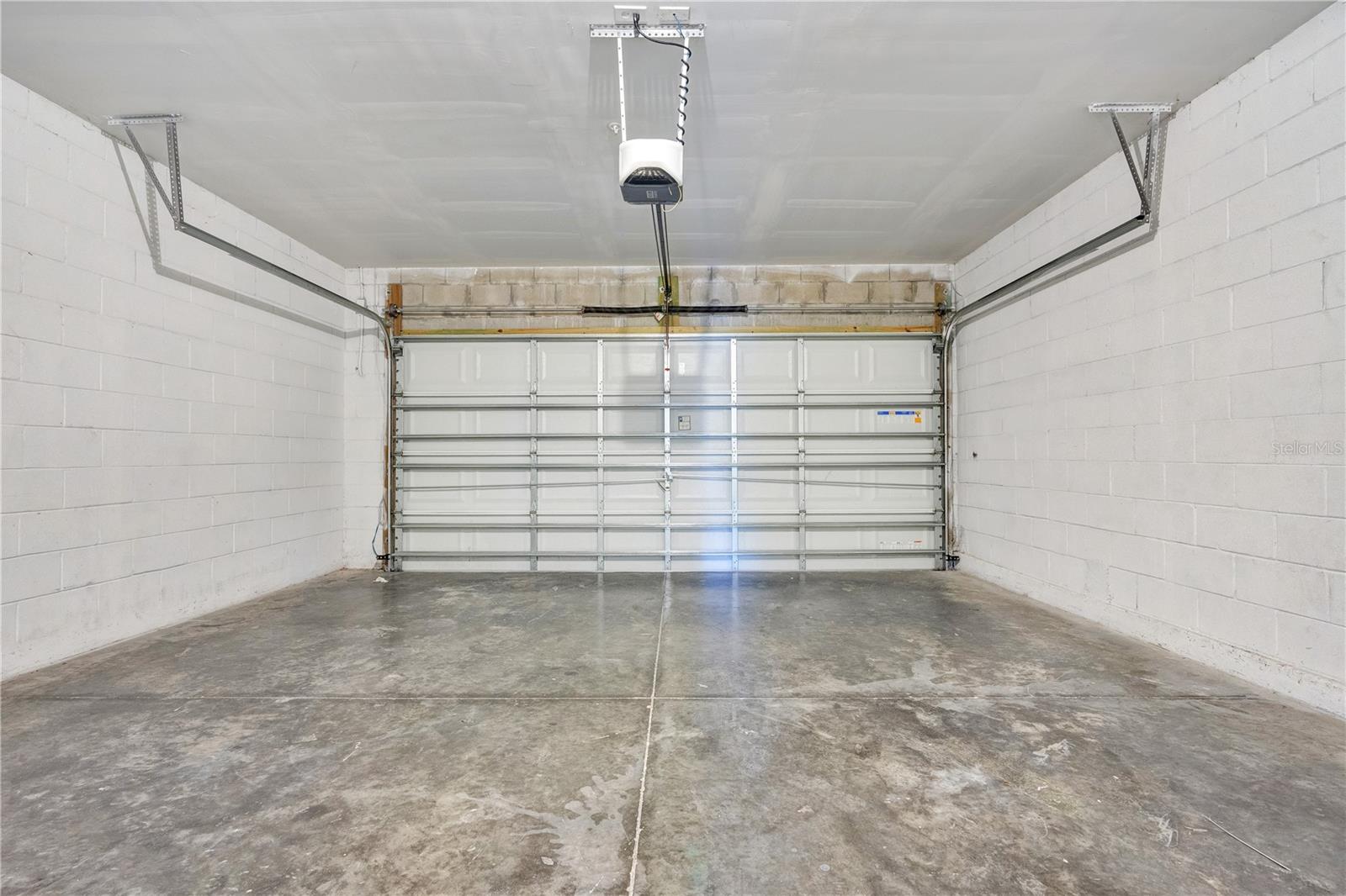 Image 31 of 42 For 3449 Seneca Club Loop 103c