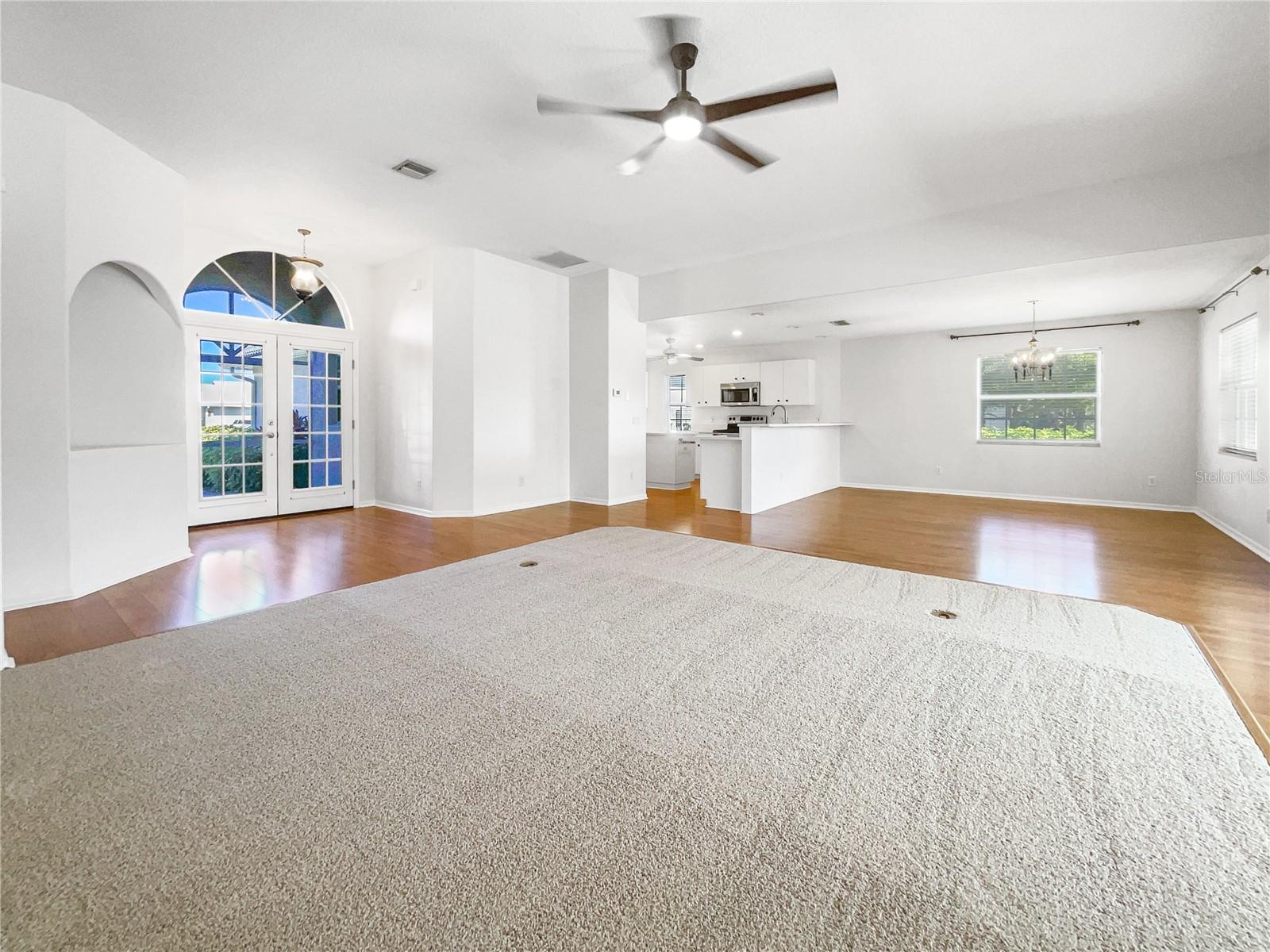 Image 14 of 34 For 890 Morgan Towne Way