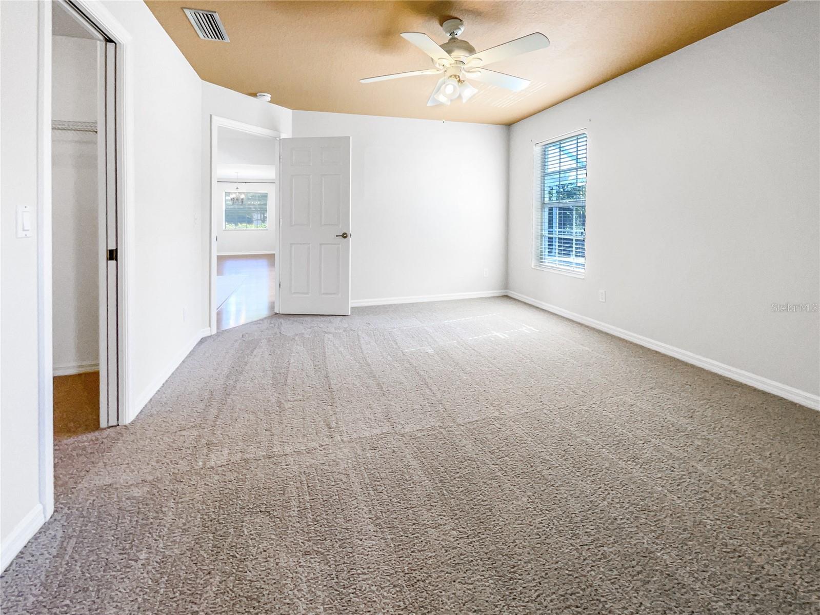 Image 16 of 34 For 890 Morgan Towne Way