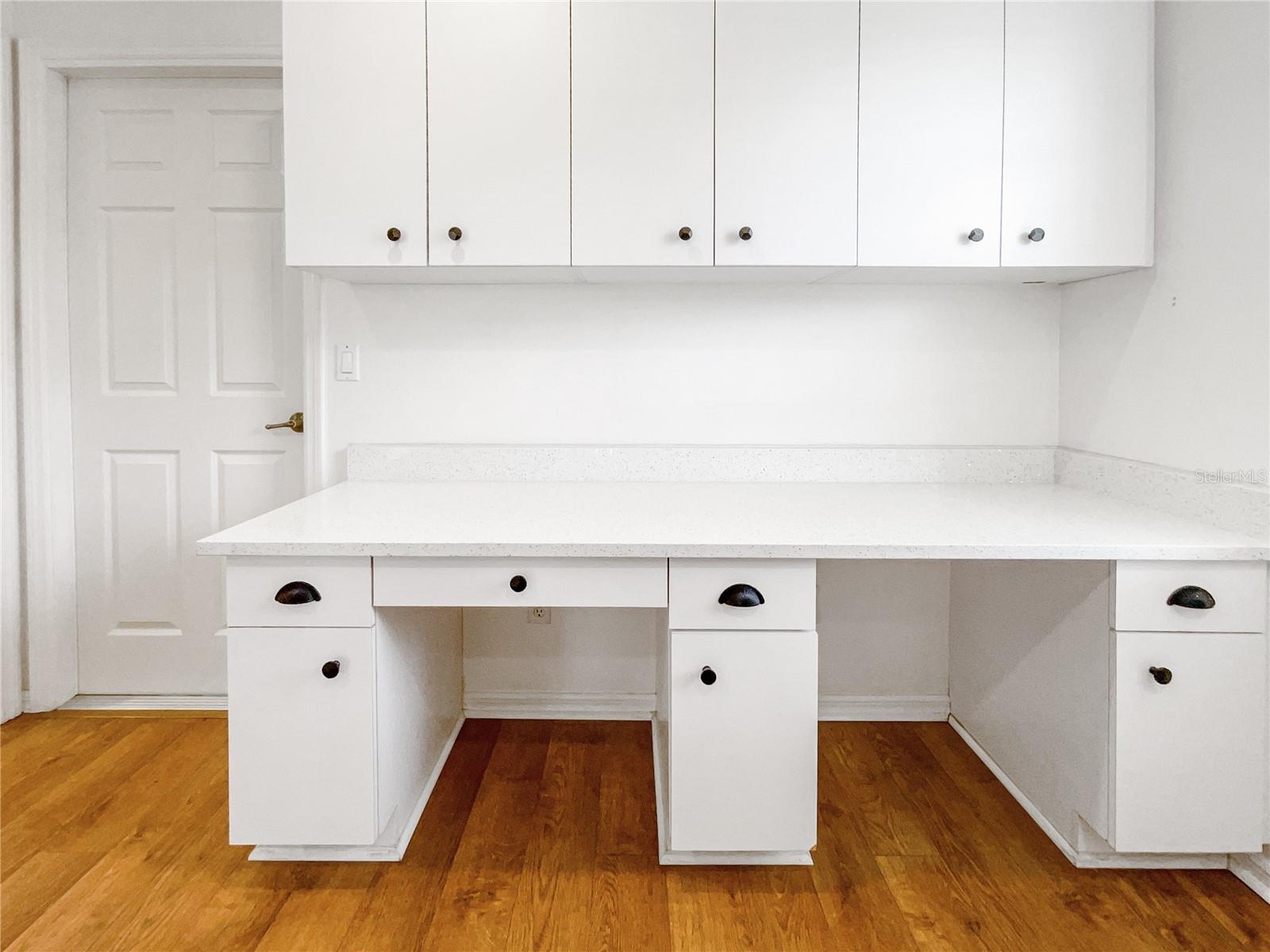 Image 28 of 34 For 890 Morgan Towne Way