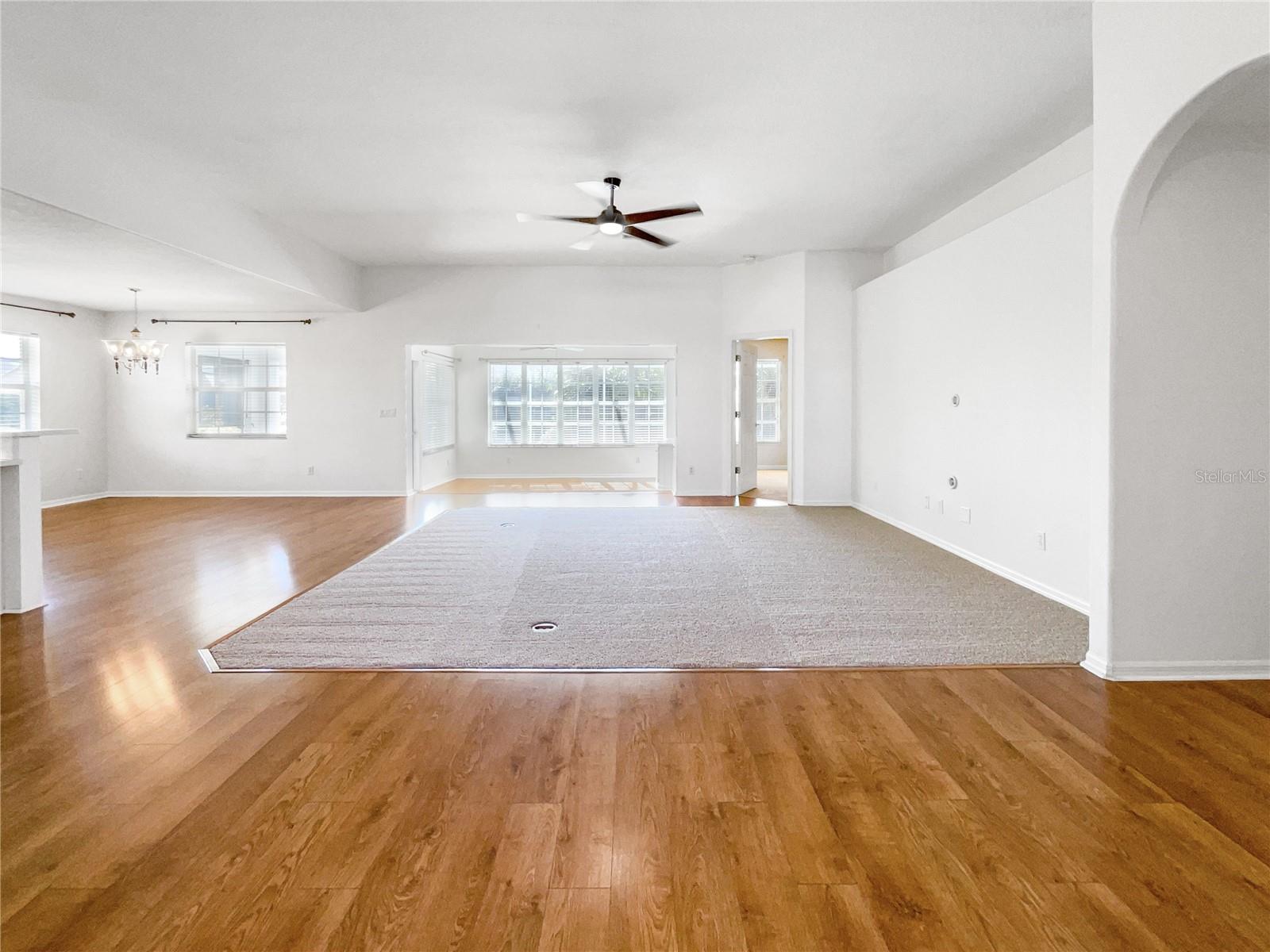 Image 3 of 34 For 890 Morgan Towne Way