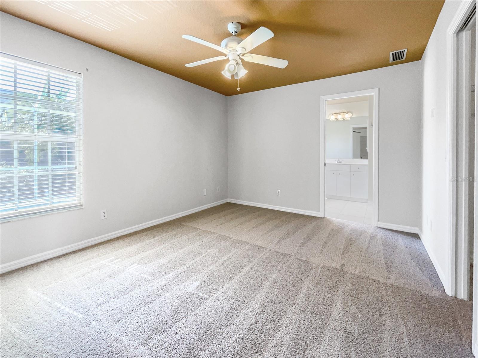 Image 4 of 34 For 890 Morgan Towne Way