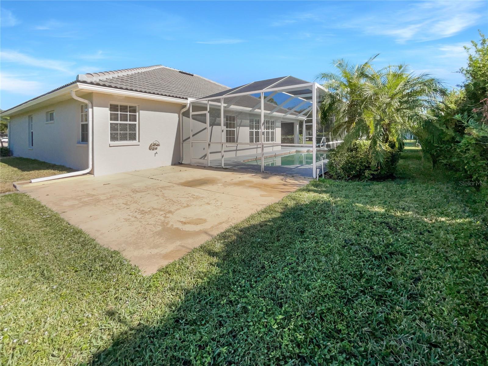 Image 5 of 34 For 890 Morgan Towne Way