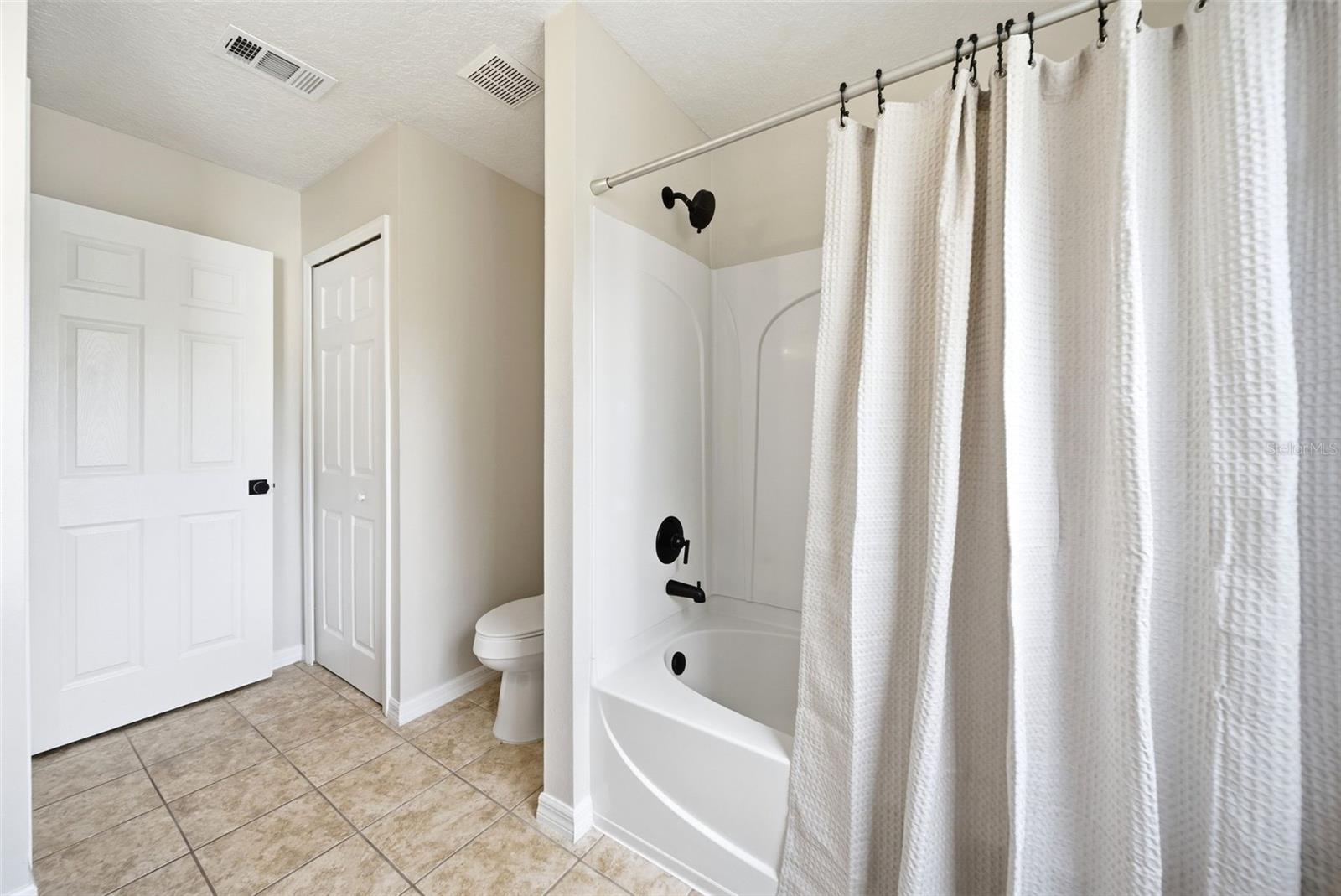 Image 19 of 27 For 1926 Sunset Palm Drive