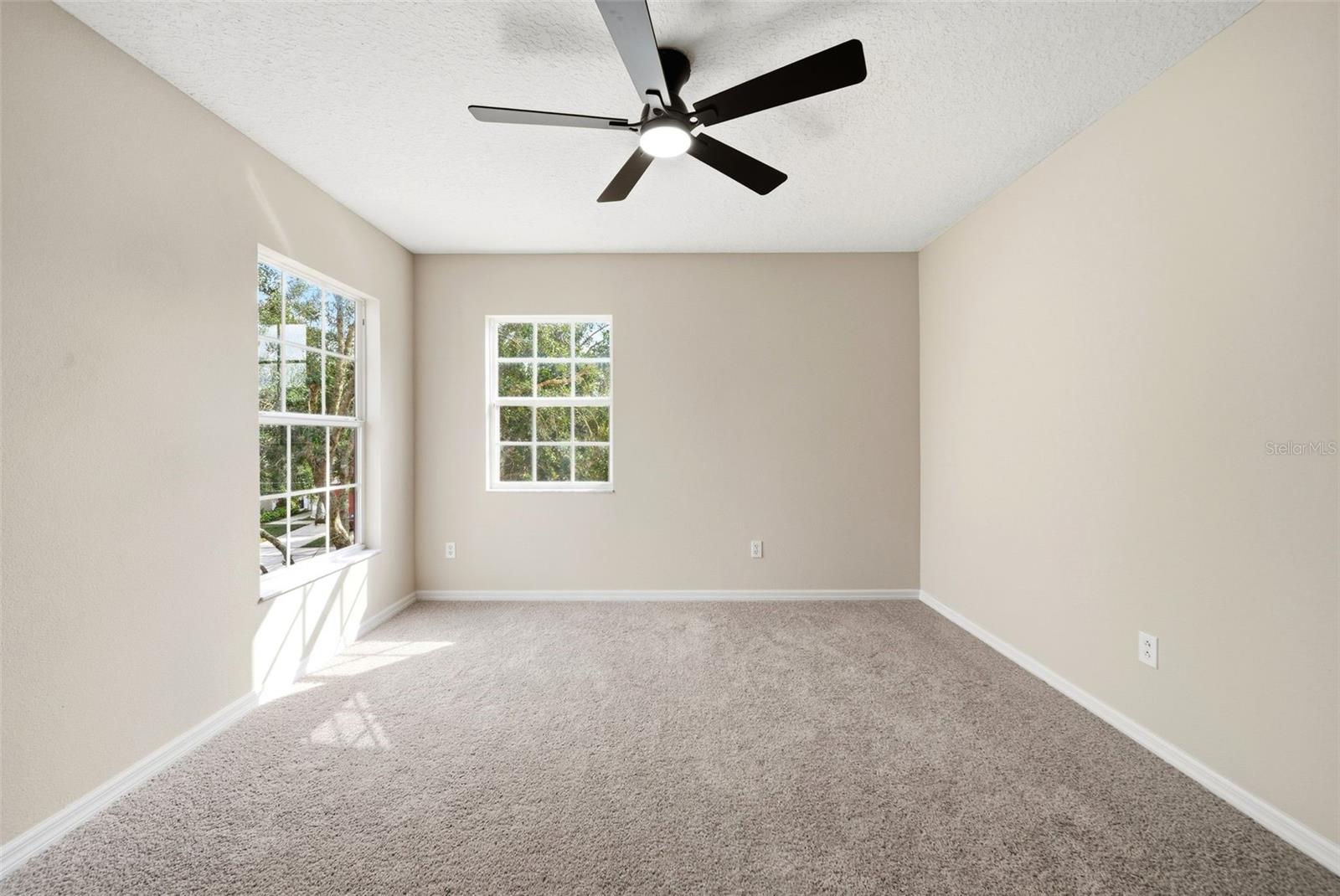 Image 20 of 27 For 1926 Sunset Palm Drive