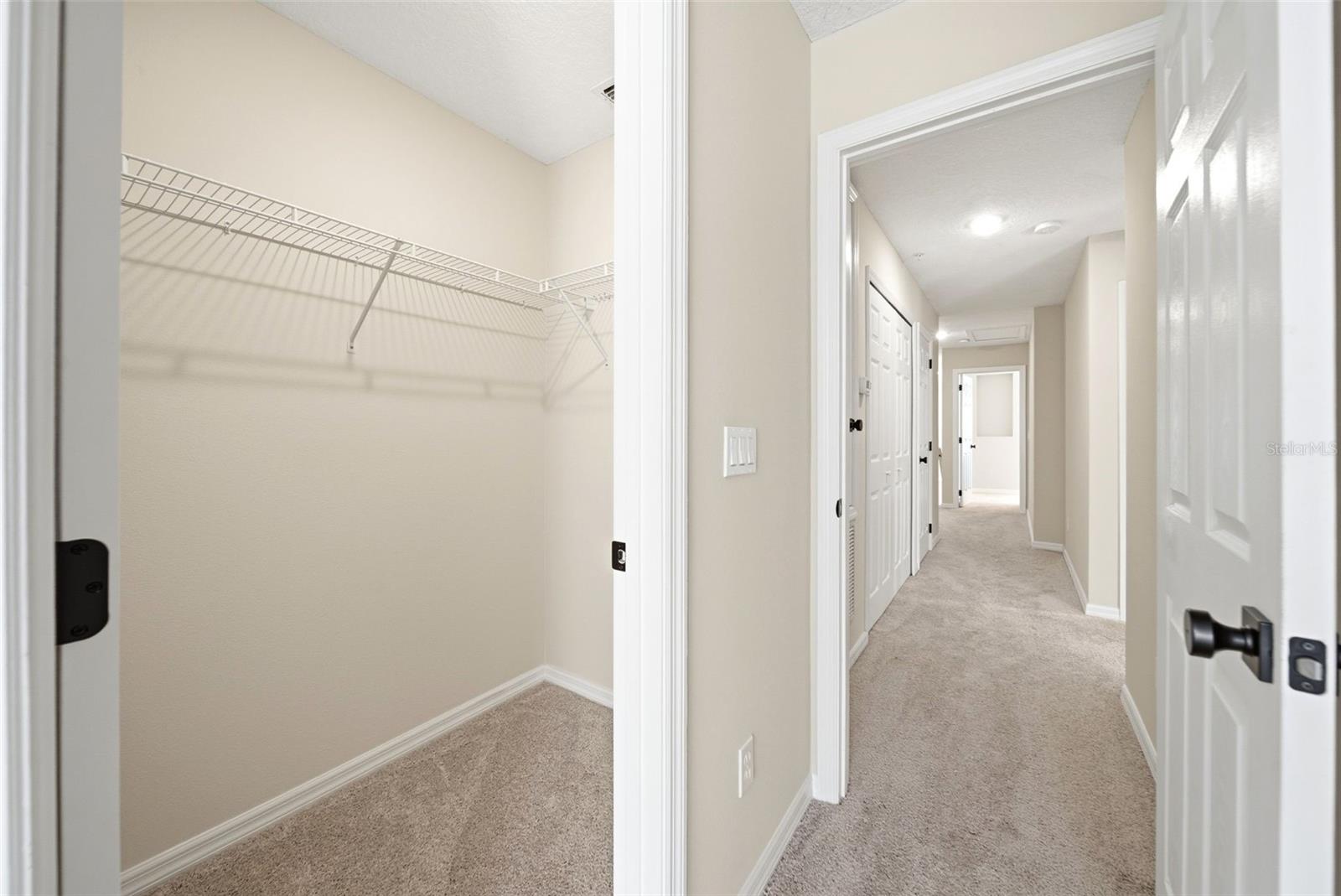 Image 21 of 27 For 1926 Sunset Palm Drive