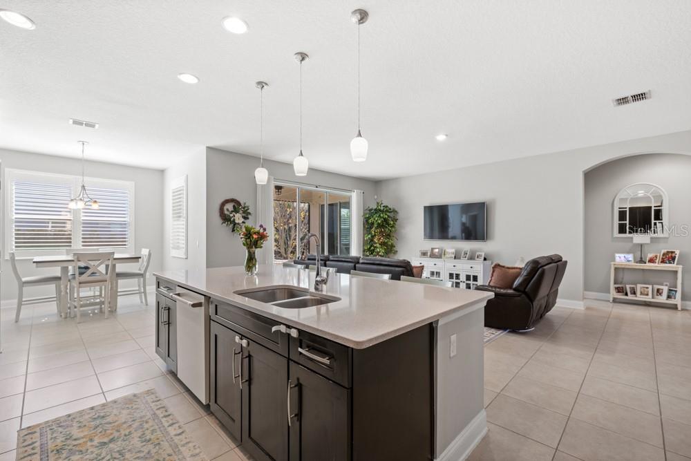 Image 13 of 40 For 16162 Johns Lake Overlook Drive