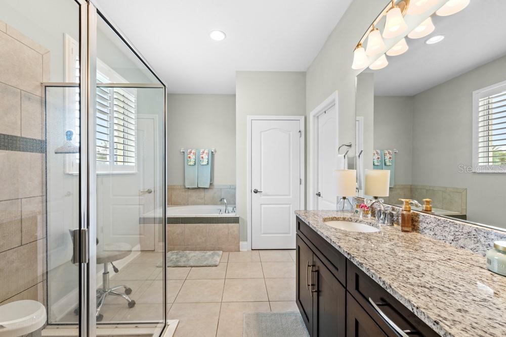 Image 20 of 40 For 16162 Johns Lake Overlook Drive