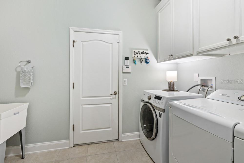 Image 30 of 40 For 16162 Johns Lake Overlook Drive