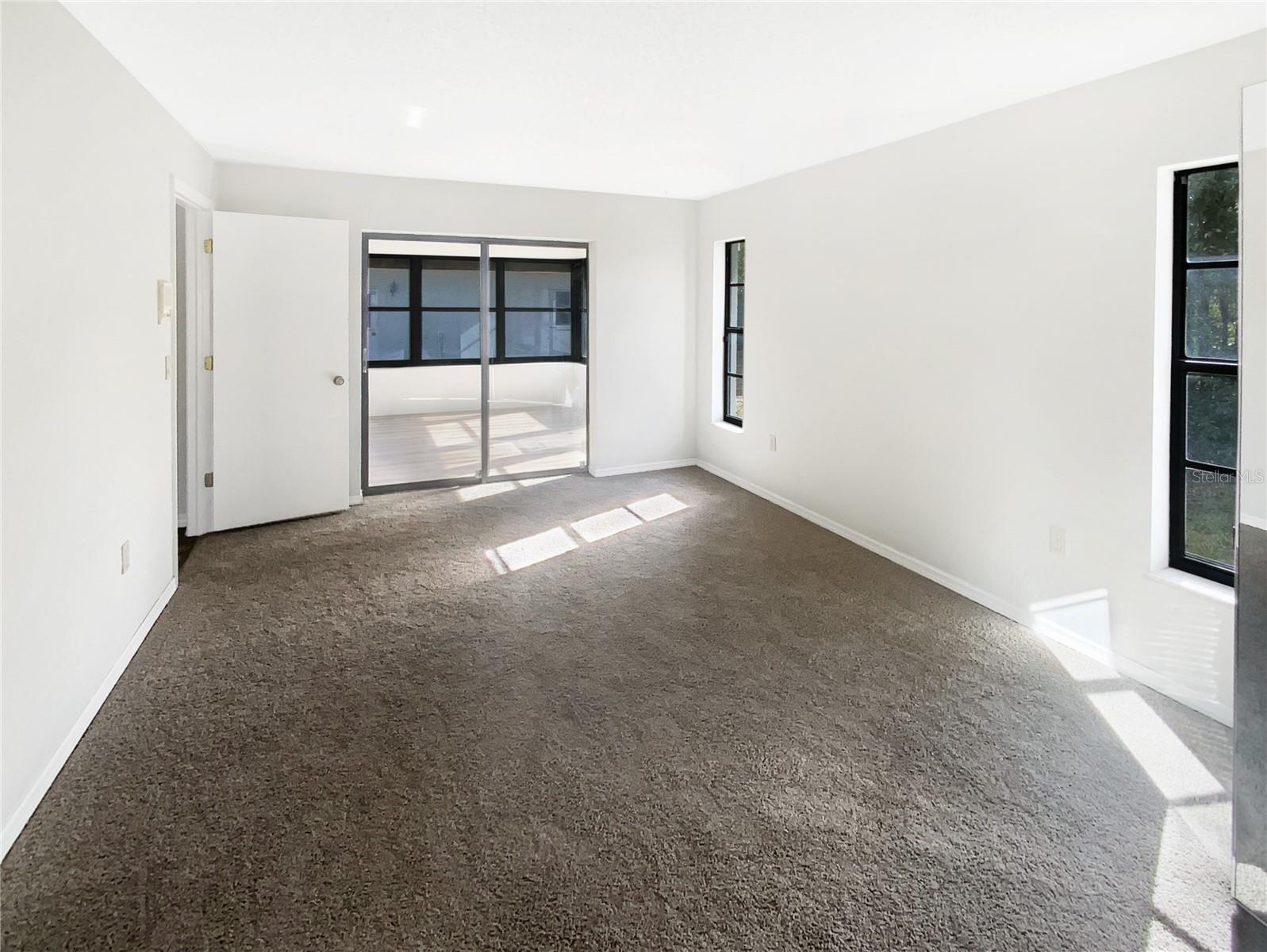 Image 12 of 39 For 18148 Oak Way Drive