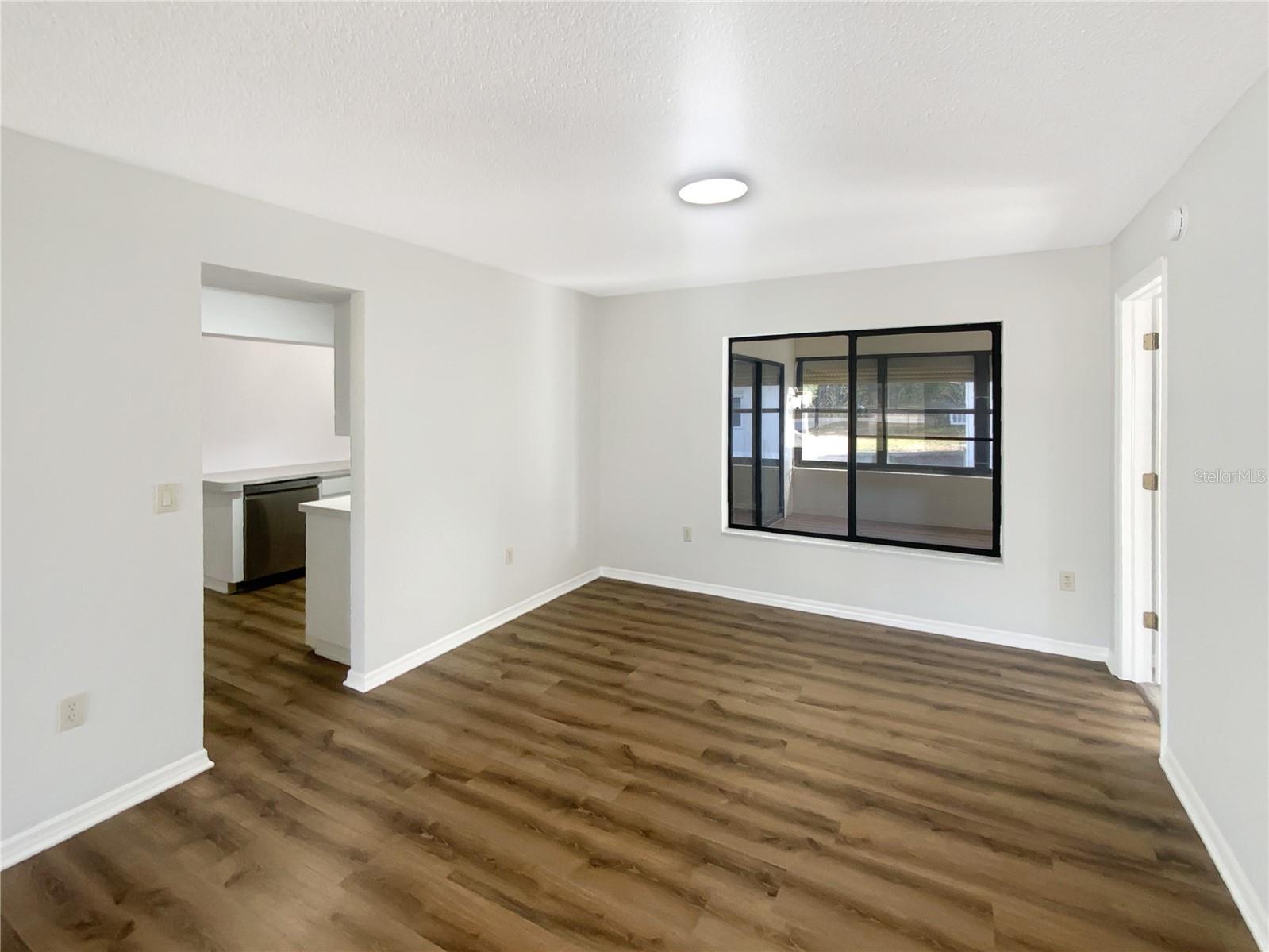 Image 15 of 39 For 18148 Oak Way Drive